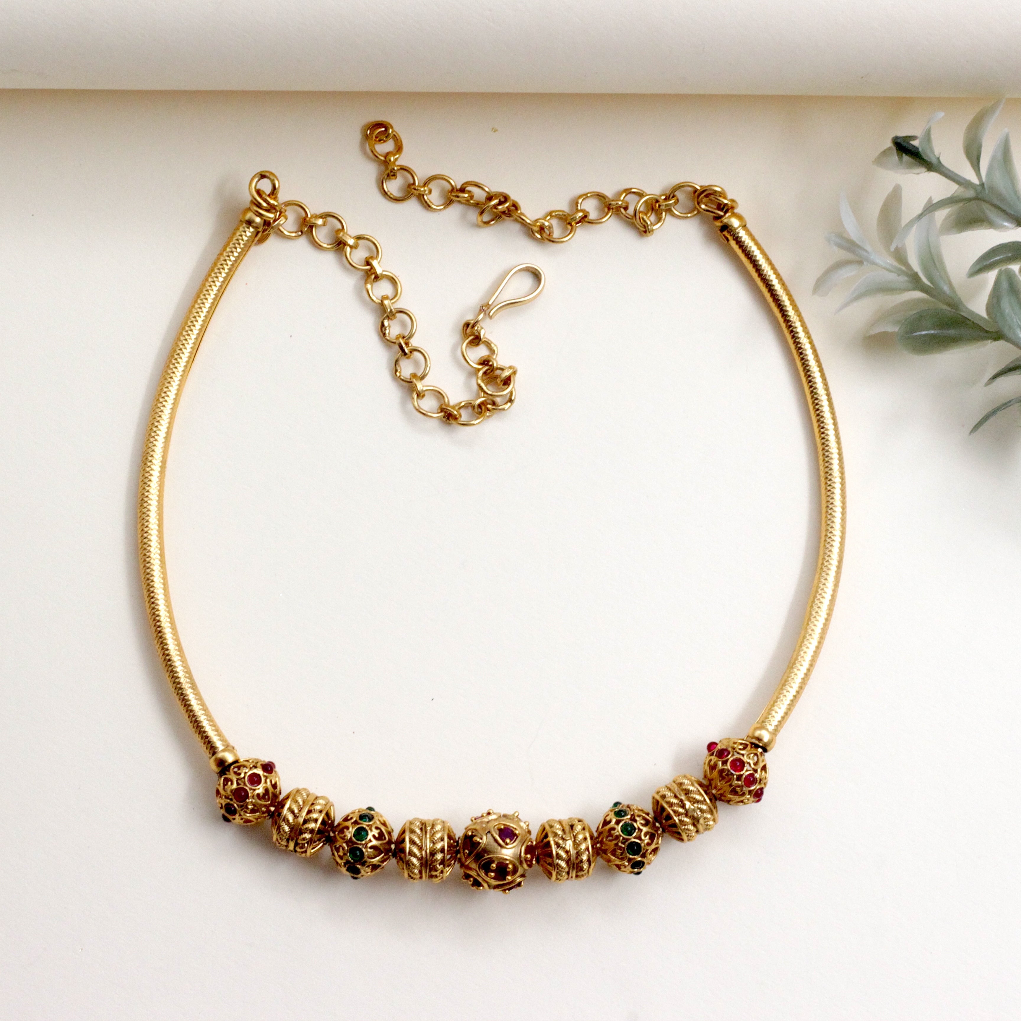 Antique Gold Stone Balls Hasli Necklace