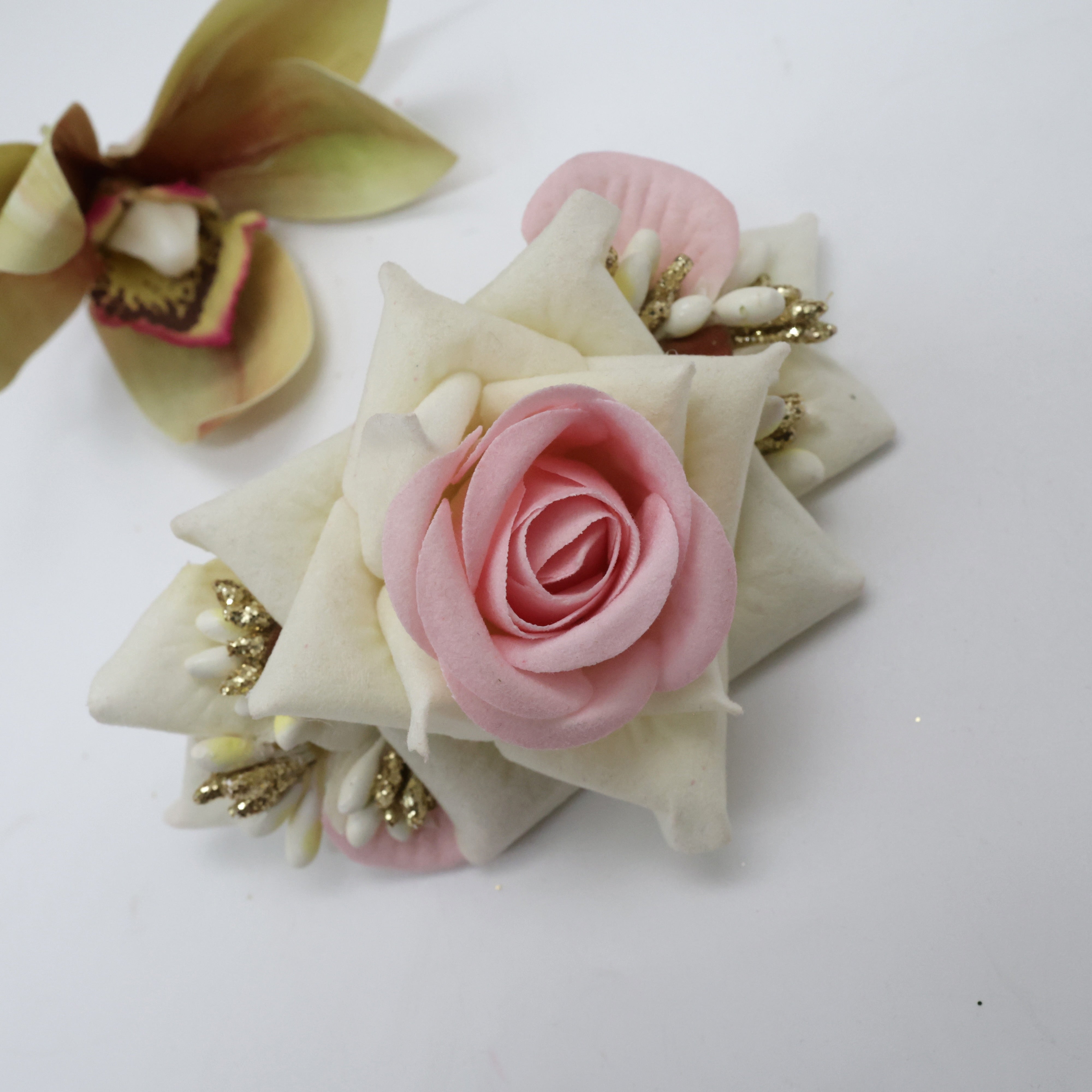 Real Look Rose Pollens Fancy Flower French Barrette Hair Clip For Women