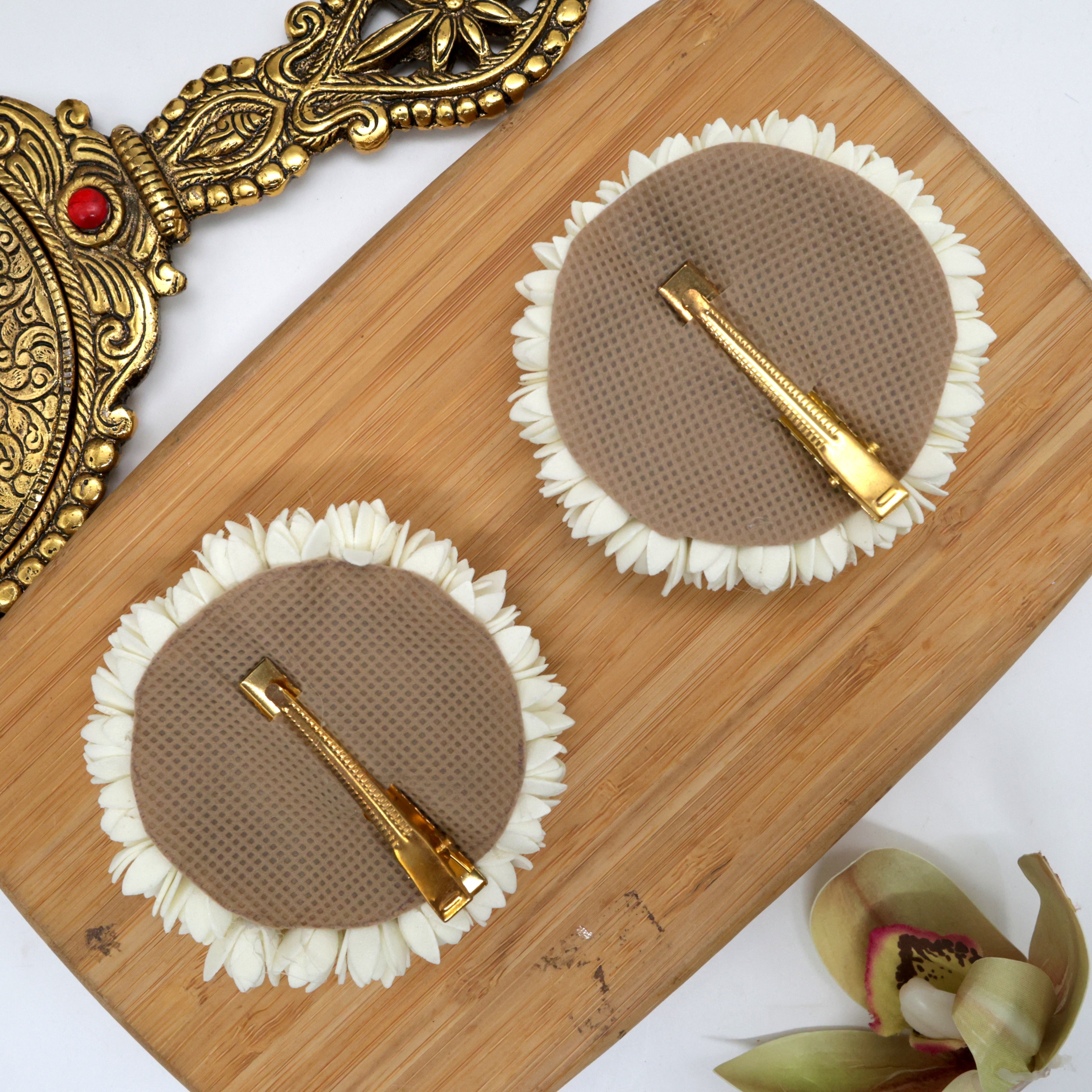 Double Layer Foam Malli Coin Kundan Lakshmi Alligator Clip