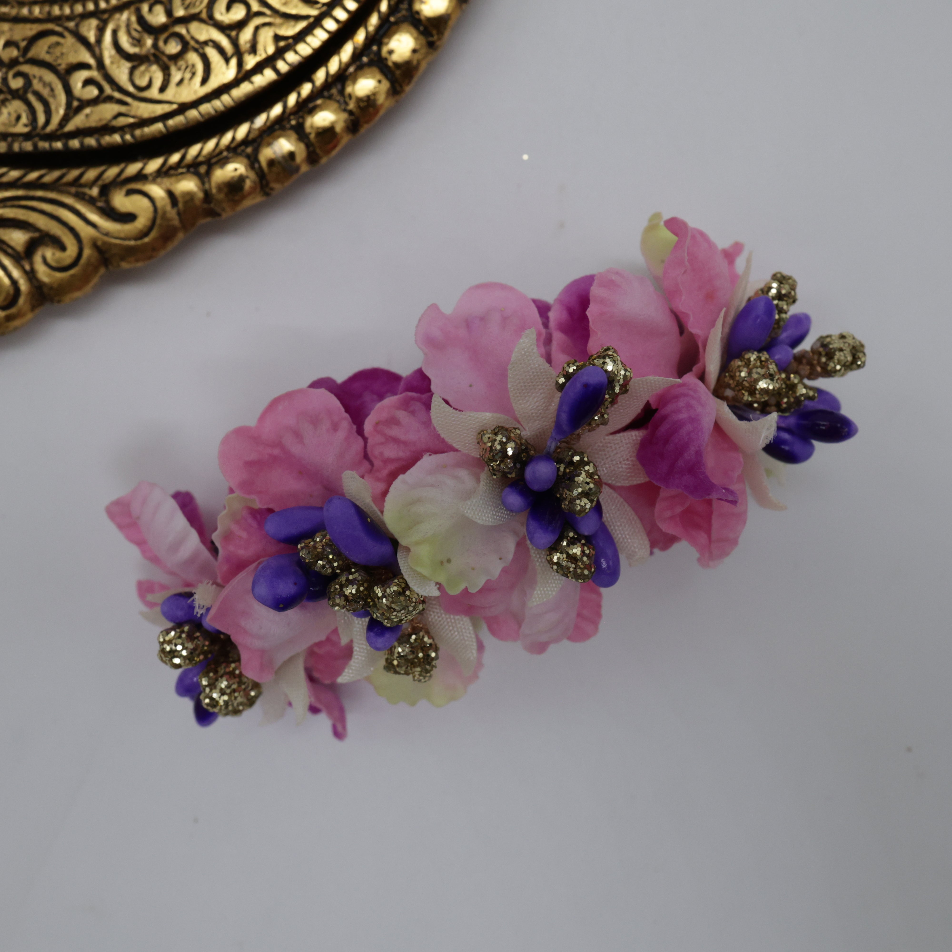 Fancy Rose Petals Pollens Flower Hair Clips For Women