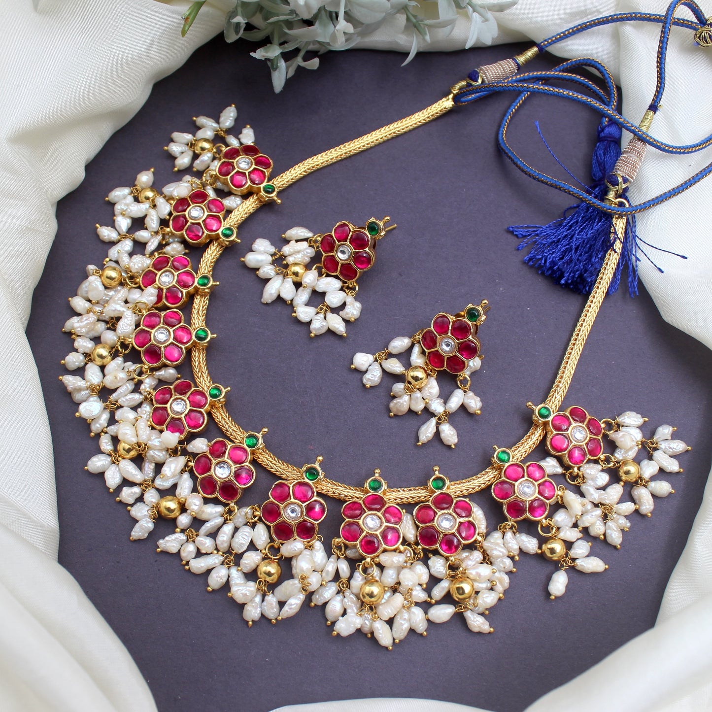 Handmade Jadau Kundan Flower Rice Pearls Guttapusalu Necklace