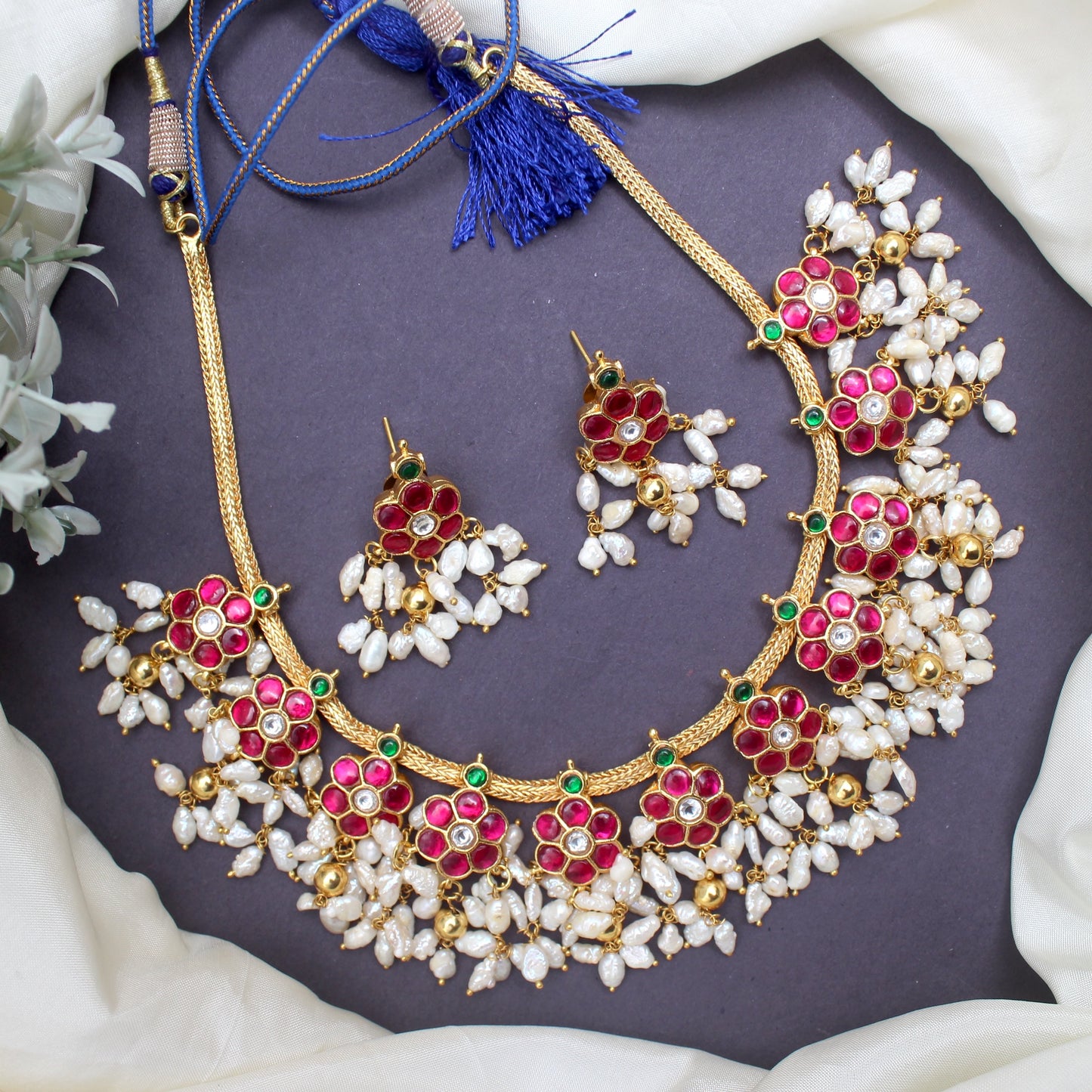 Handmade Jadau Kundan Flower Rice Pearls Guttapusalu Necklace