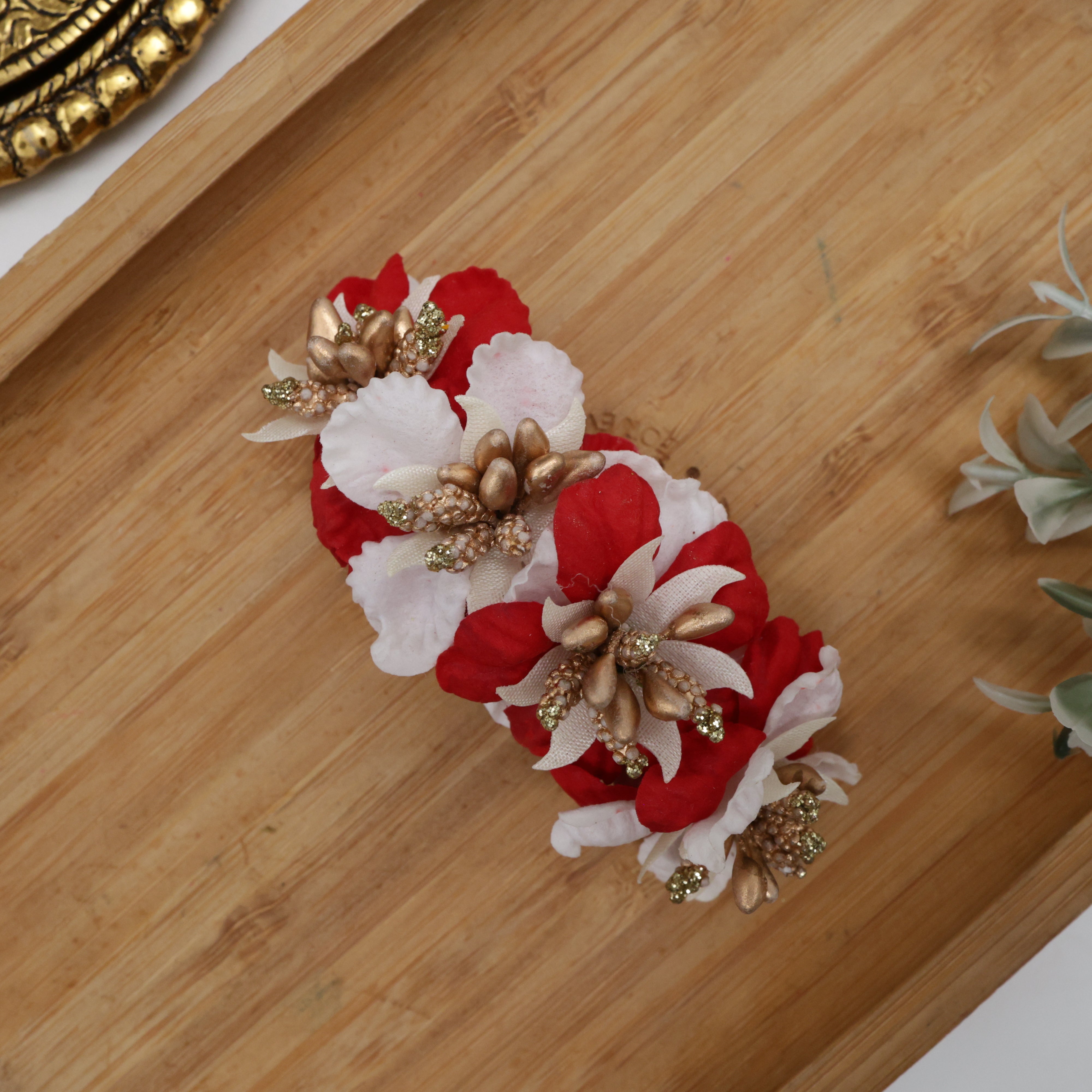 Fancy Rose Petals Pollens Flower Hair Clips For Women