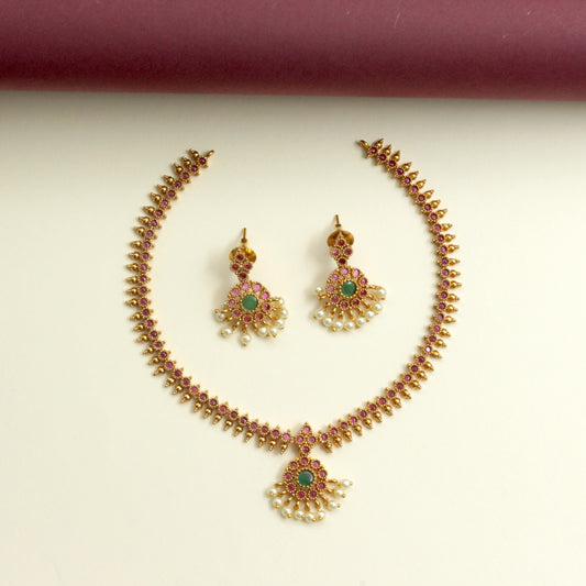 Cute Small Button Kemp Traditional Attigai Design Necklace Set