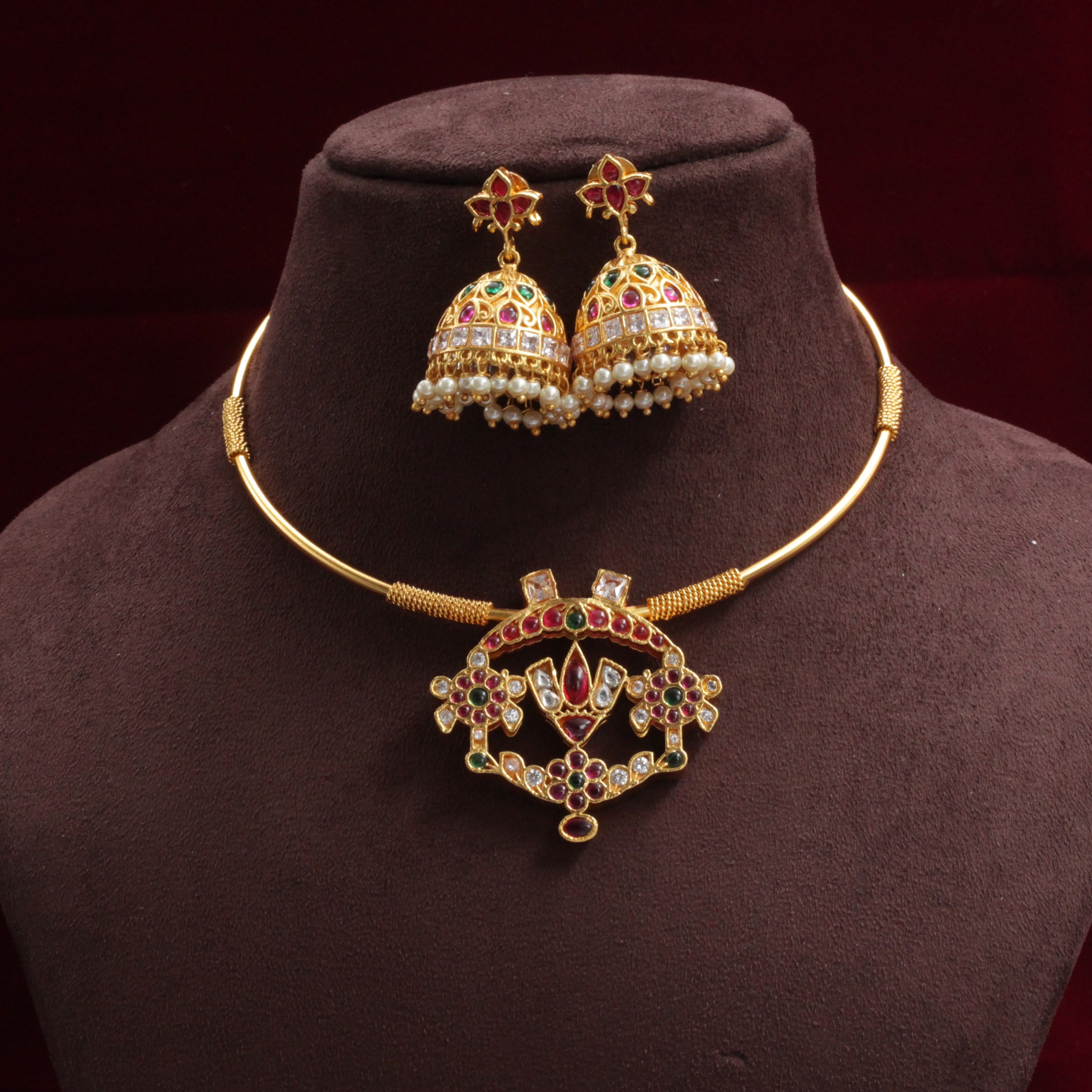 Premium Kundan Kemp Shankh Chakra Namam Hasli Necklace Set