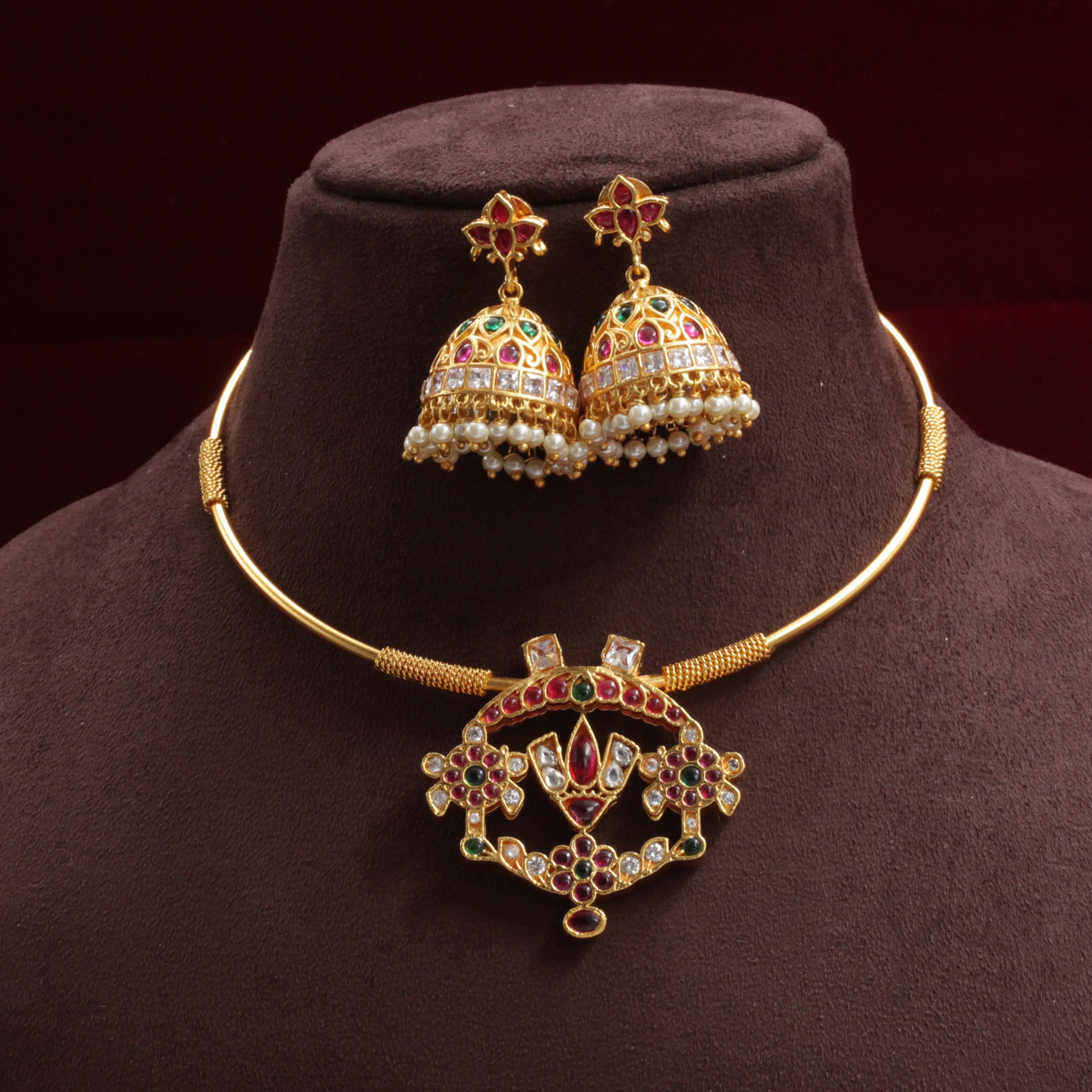 Premium Kundan Kemp Shankh Chakra Namam Hasli Necklace Set