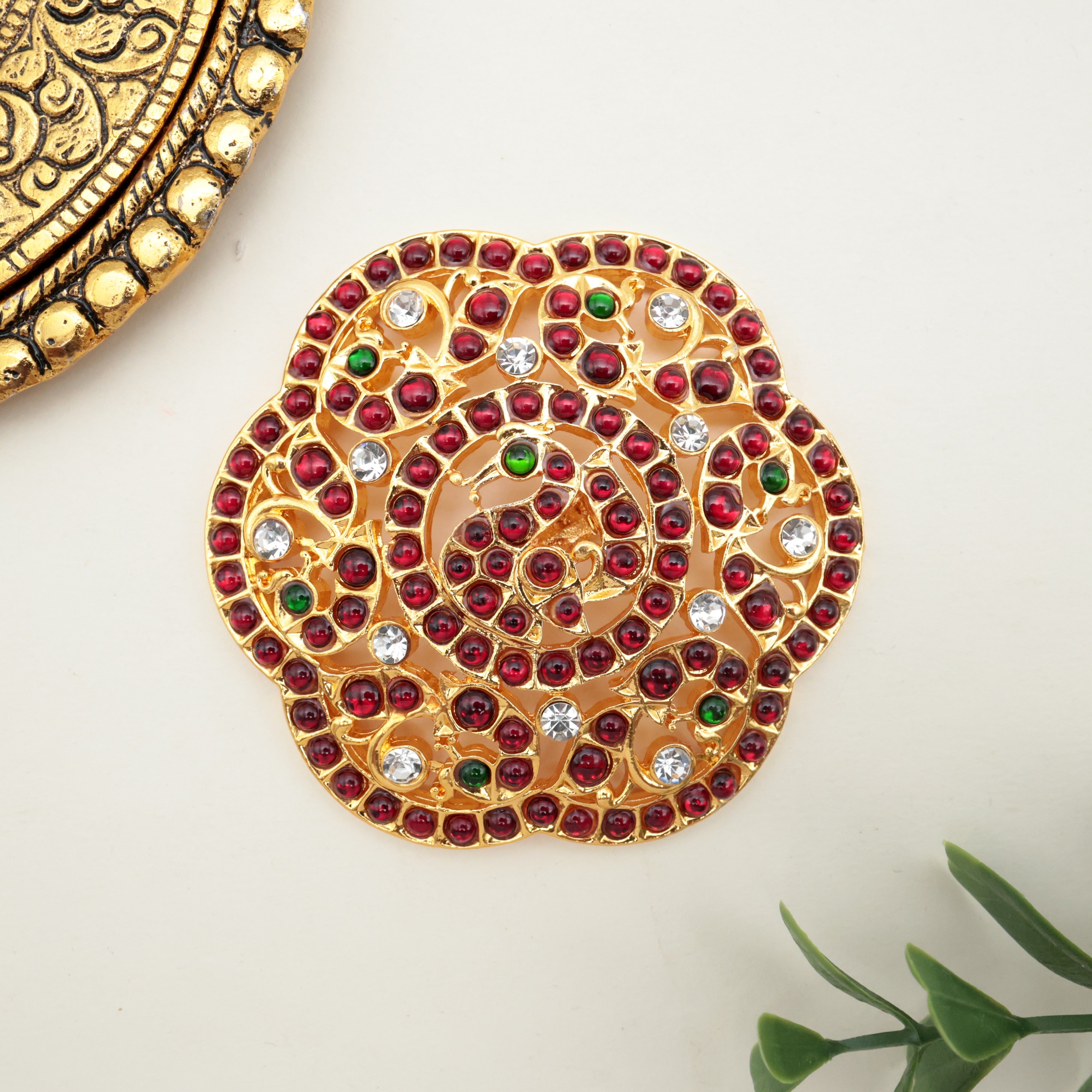 Traditional Temple Gold Polish Mayil Kemp AD Rakodi