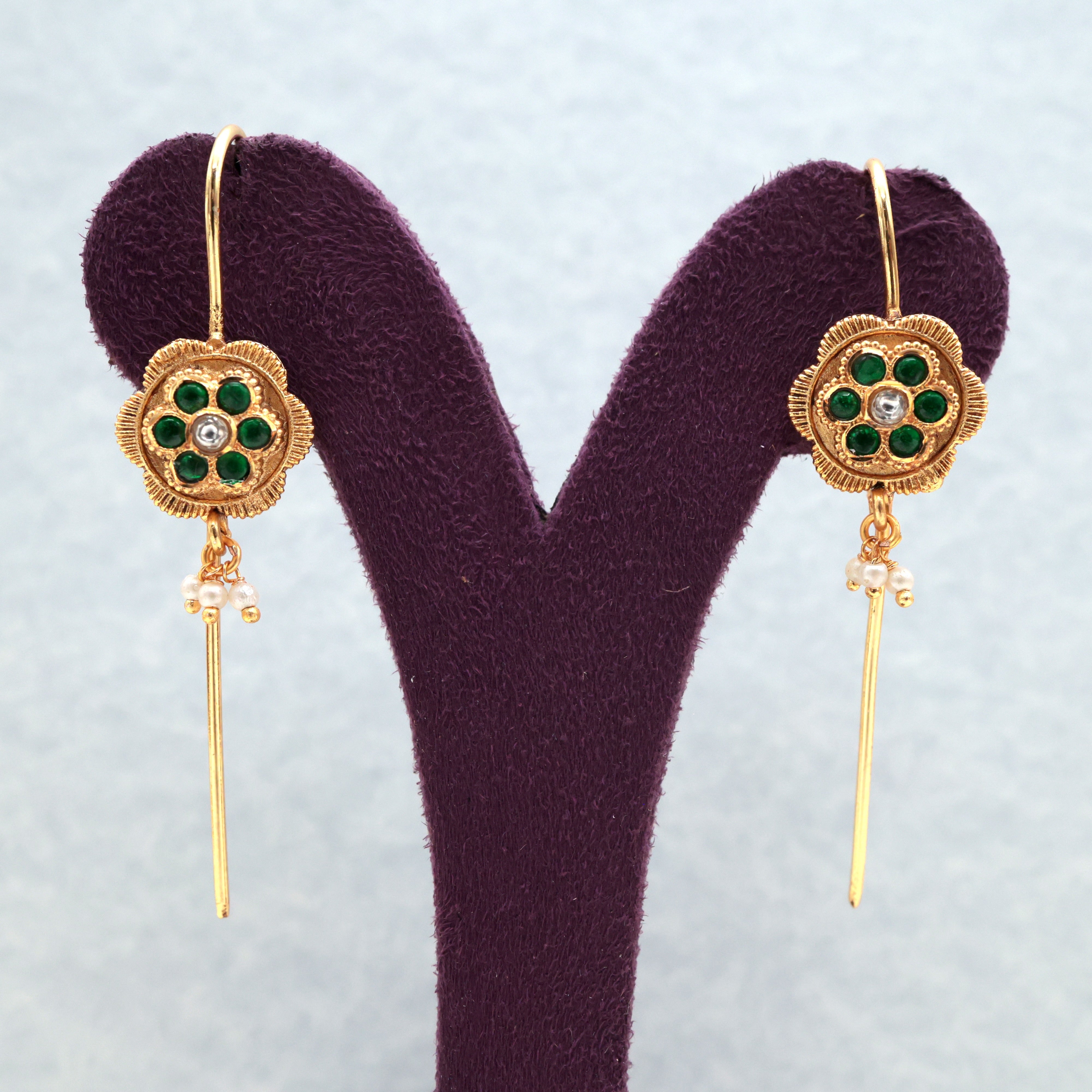 PREMIUM JADAU KUNDAN FLOWER NEEDLE EARCUFF EARRINGS - EMERALD