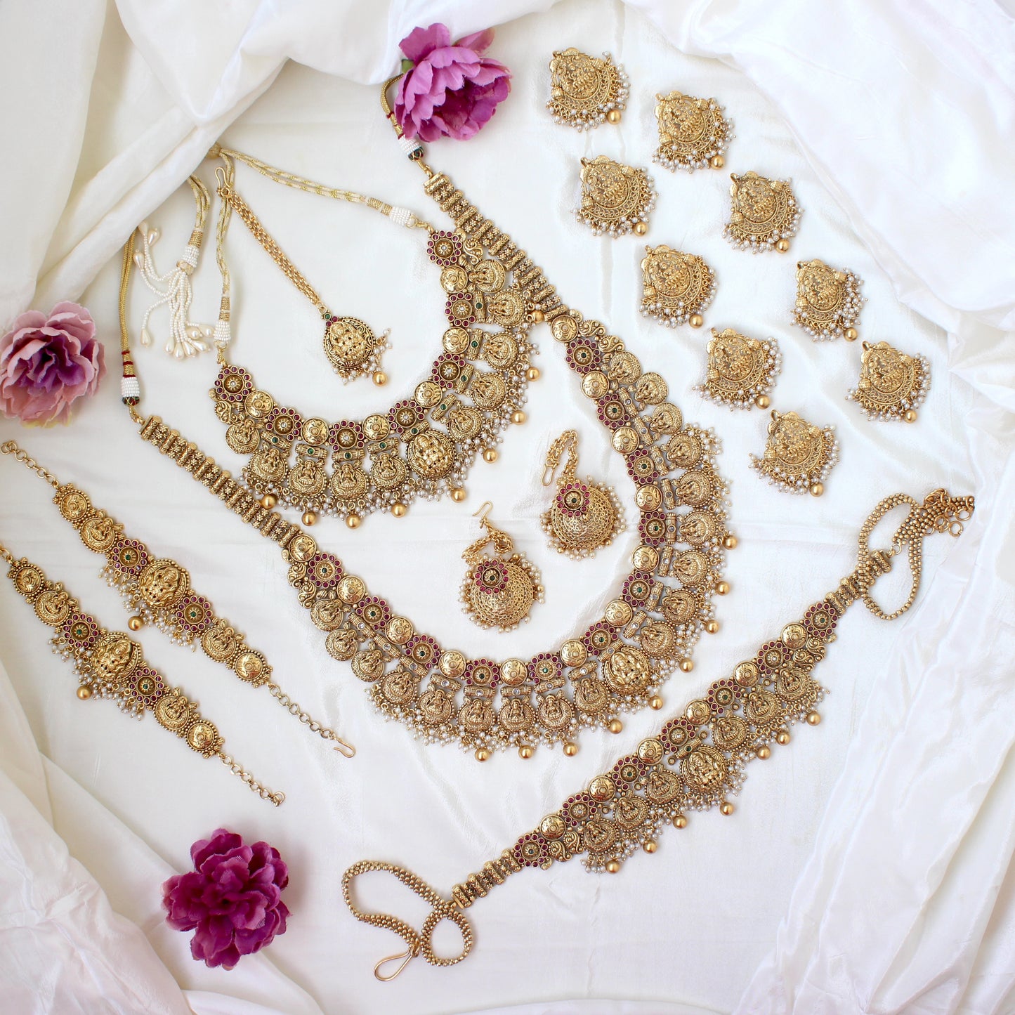 Premium Antique Gold Nagas Mahalakshmi Kemp Full Bridal Set