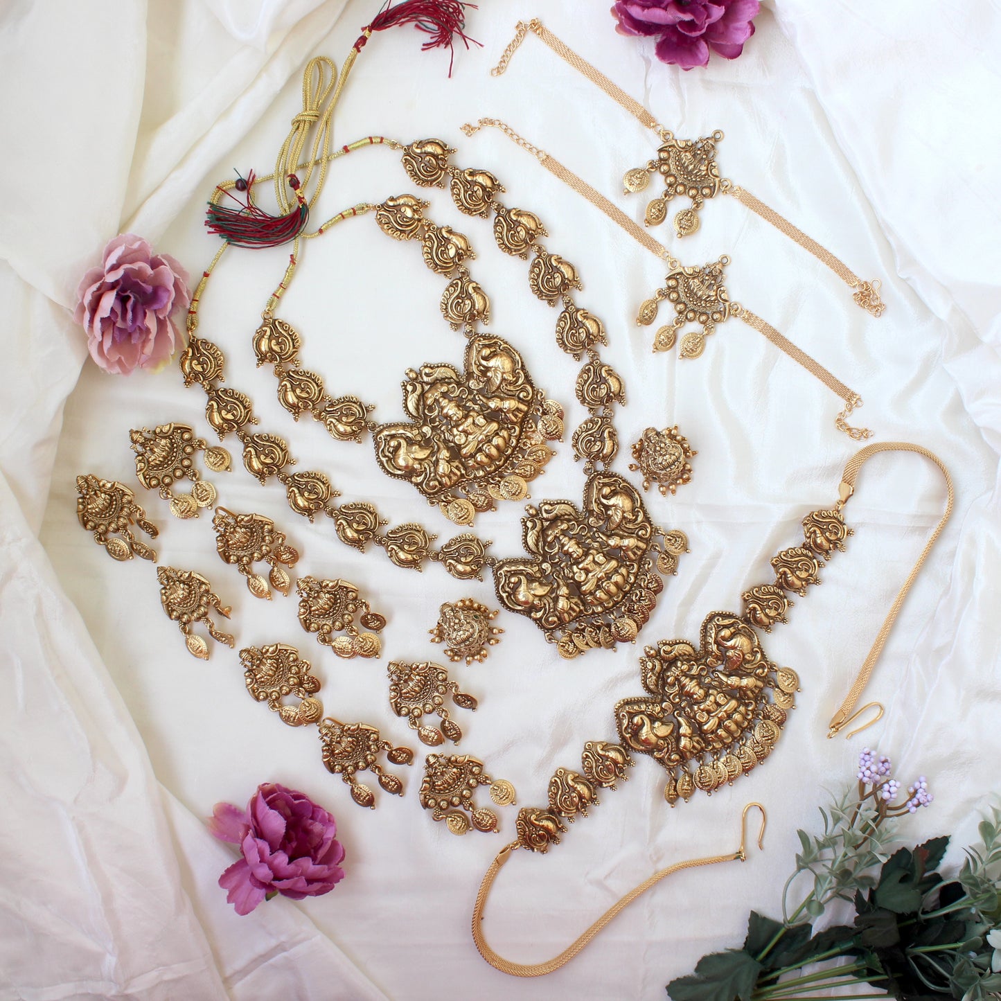 Budget Friendly Antique Gold Nagas Mahalakshmi Annam Full Bridal Set