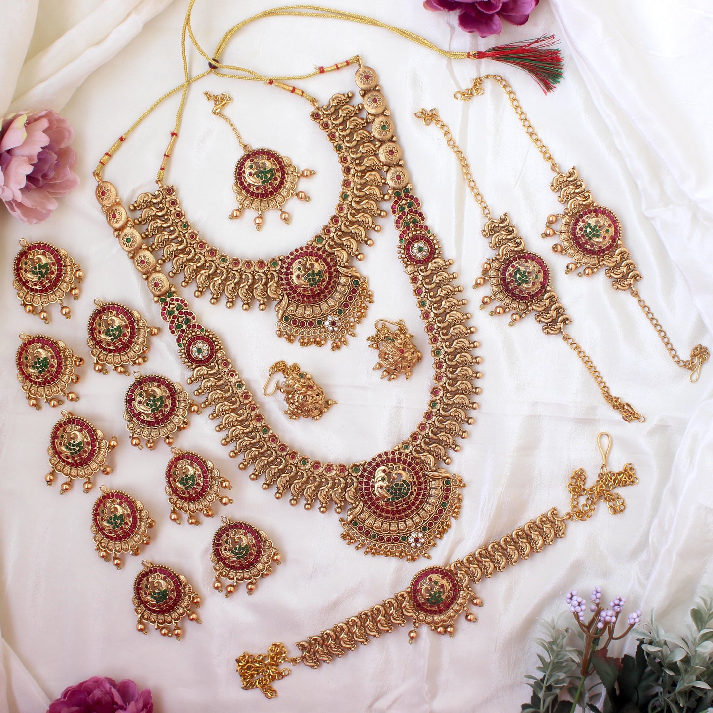 Budget Friendly Antique Gold Peacock Chakra Full Bridal Set