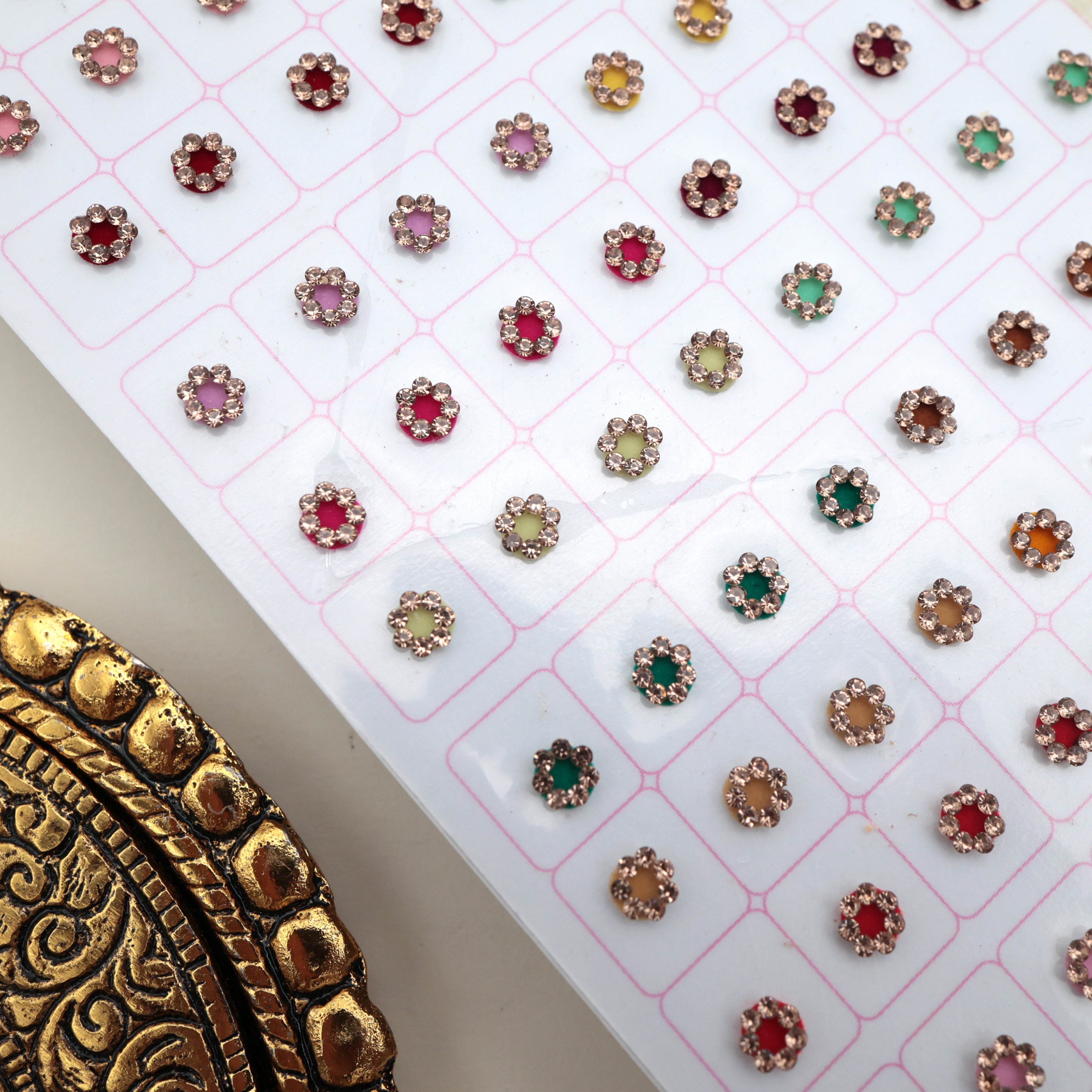 Navya Gold Premium Stone Border Bridal Fancy Velvet Bindis