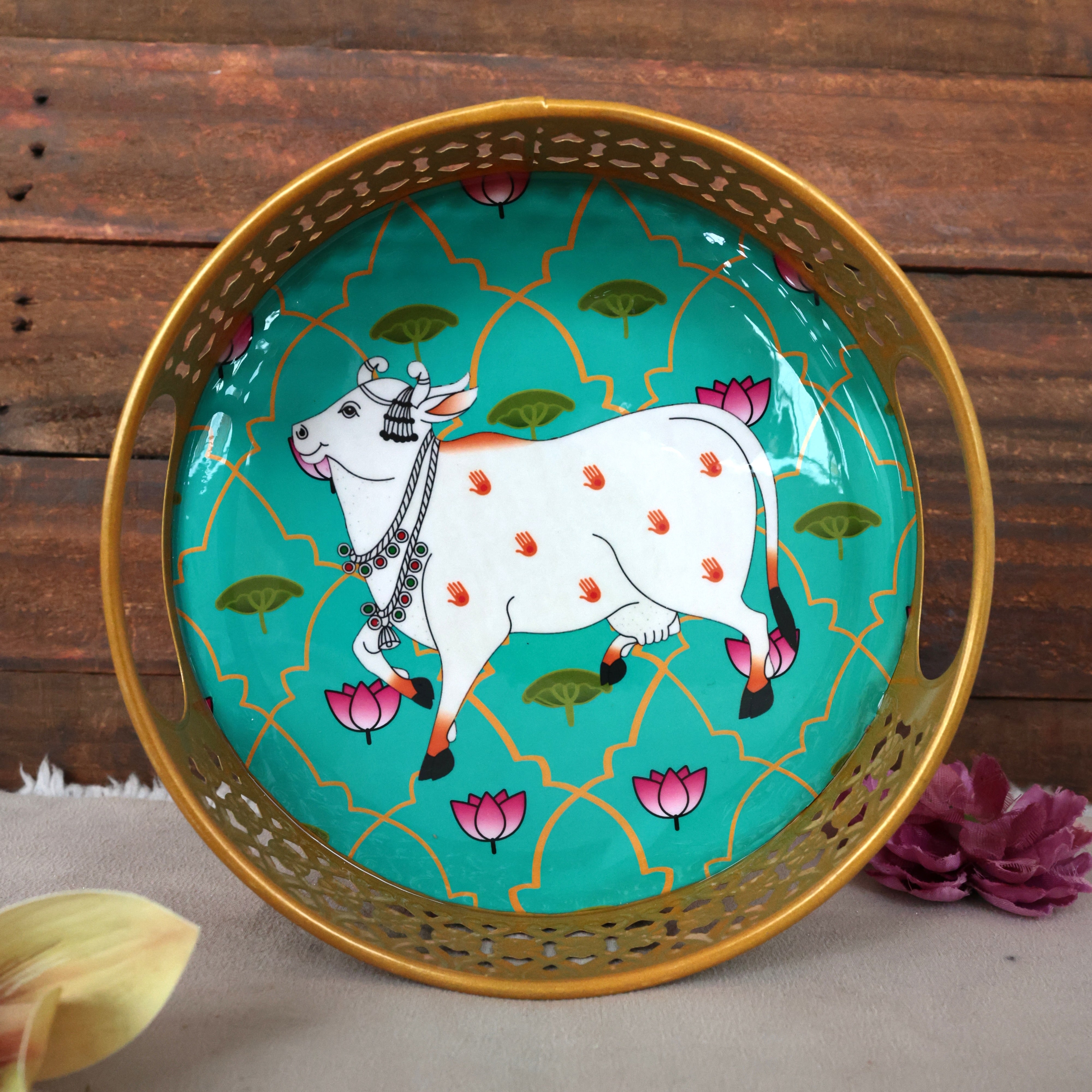 METAL BASED JHALI WORK PICHWAI PRINTED ROUND TRAYS WITH GIFT BOX - 8 INCHES TRAY WITH BOX PACKING