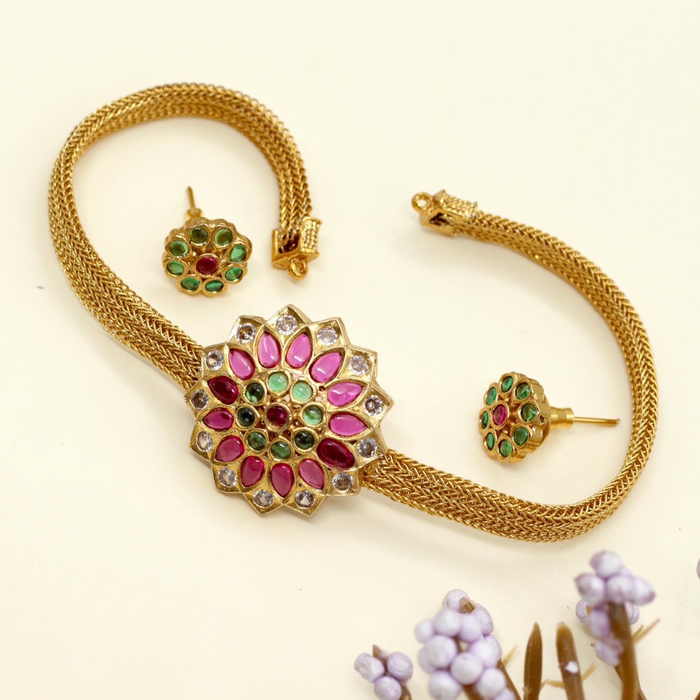 Antique Gold Kundan Kemp Kids Friendly Flower pendant Choker