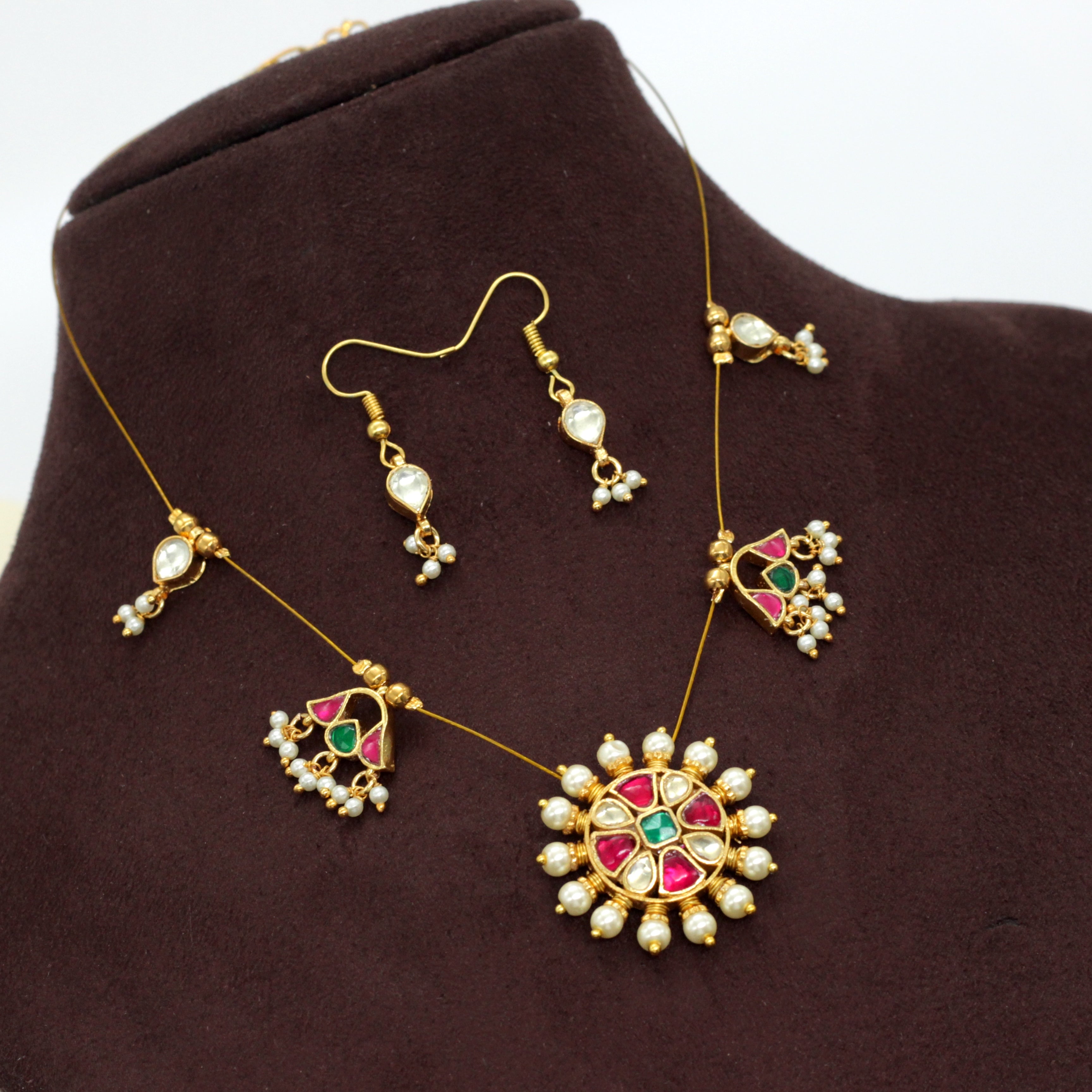 CHAKRI - Handmade Jadau Kundan Invisible Necklace Set