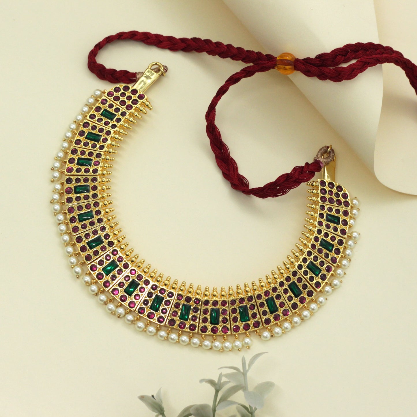 Traditional Real Kemp Poothali Necklace - Ruby & Green