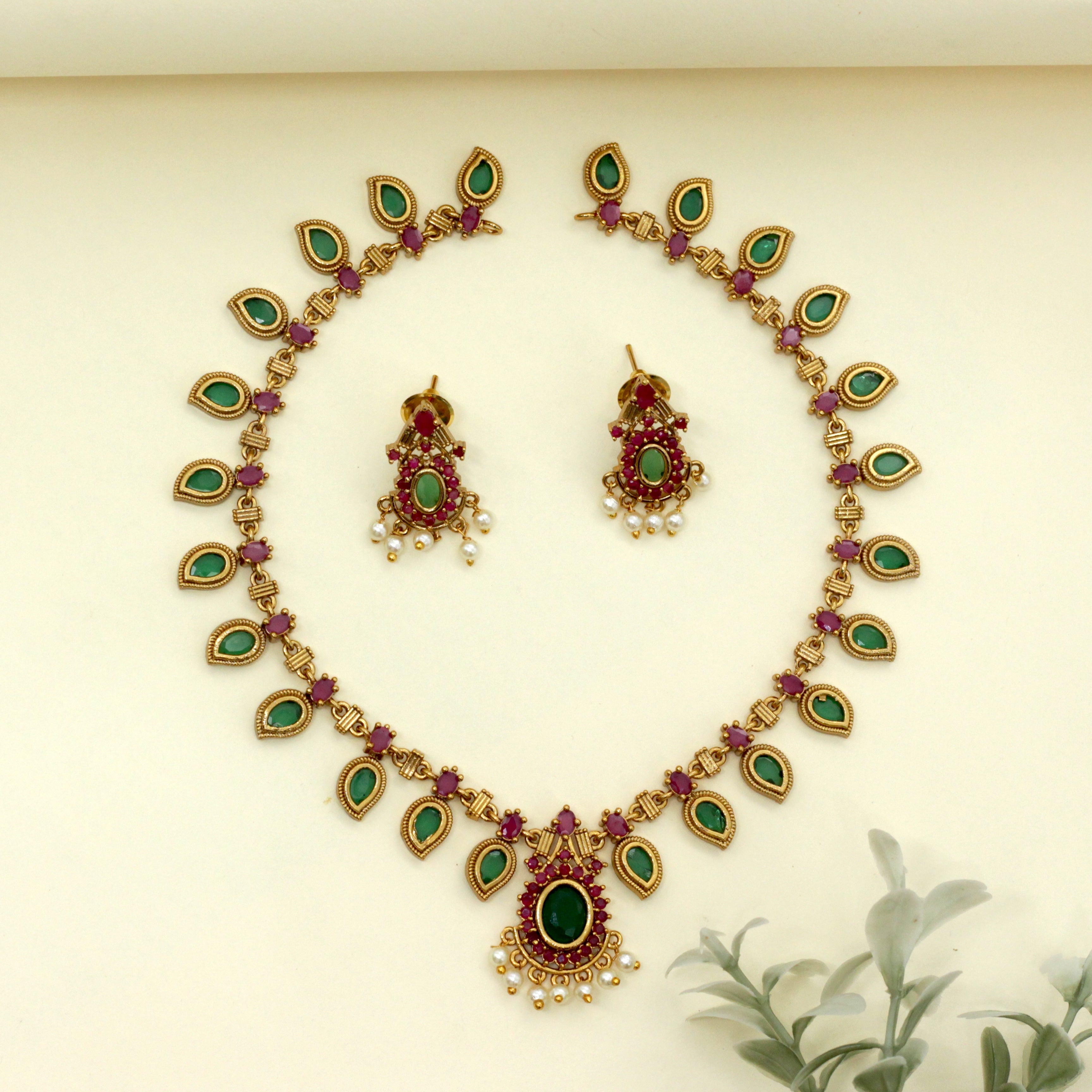 Antique Gold Kerala Palakka Mango Short Necklace Set