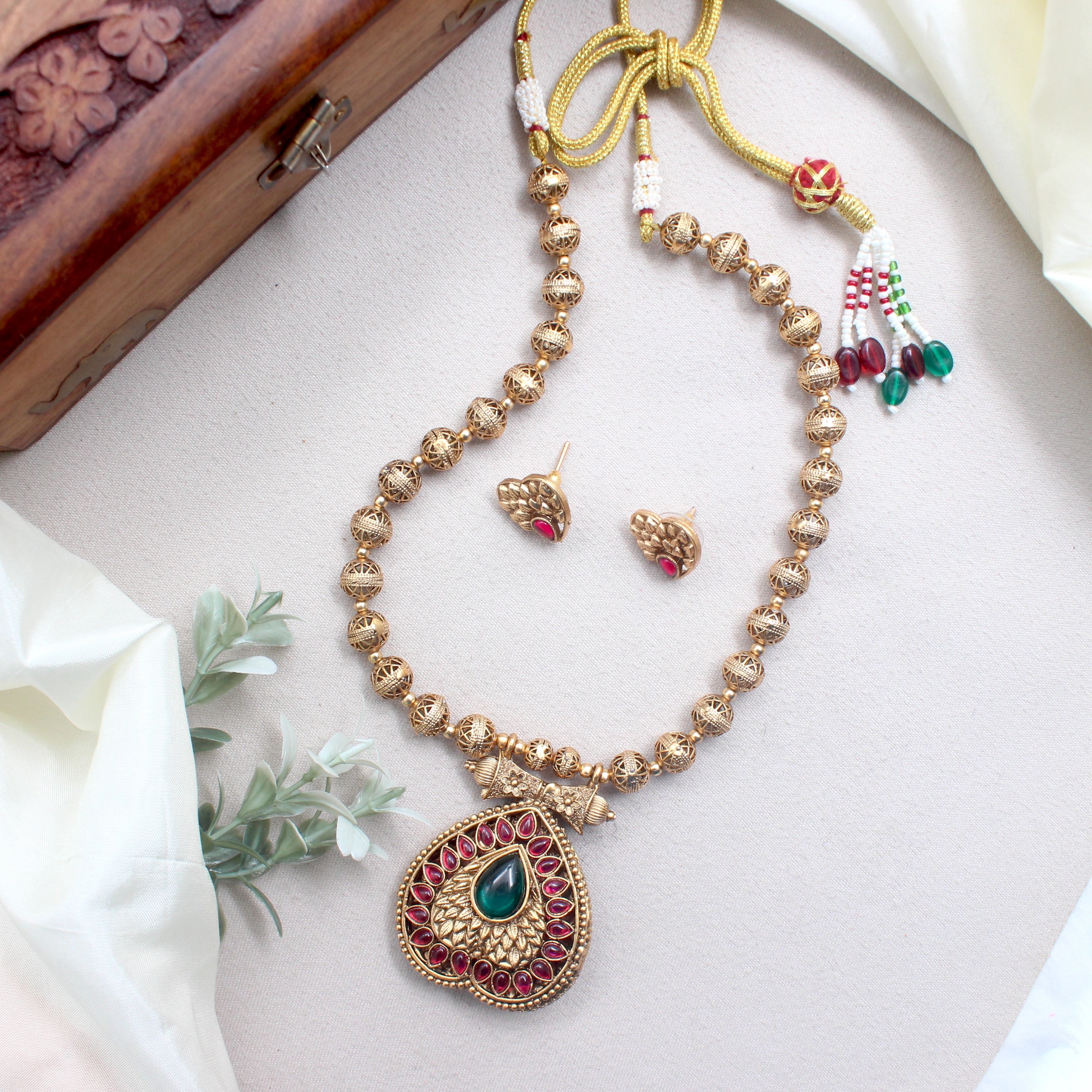 Antique Lakshmi Kemp Heart Pendant Balls Mala/Necklace