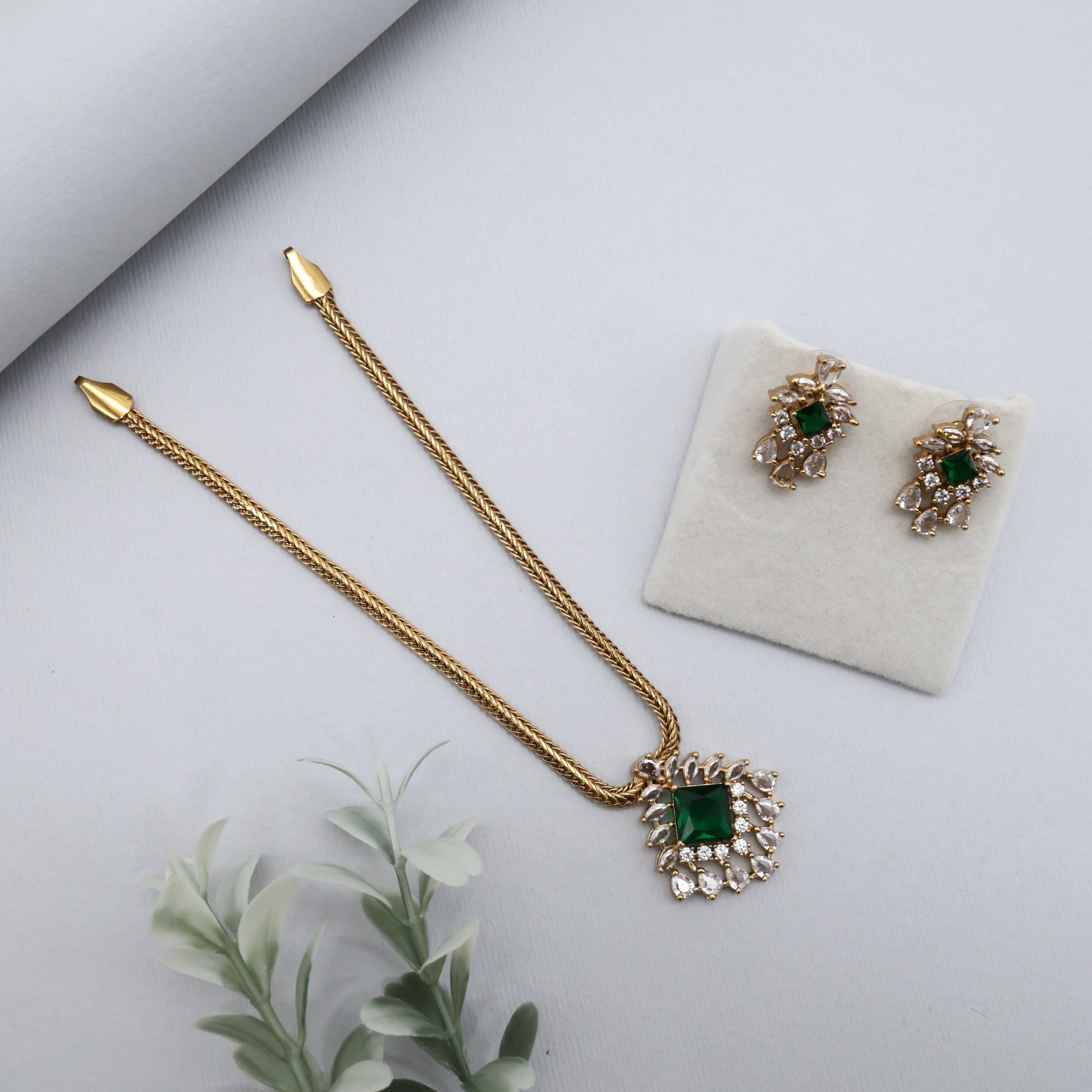 Diamond Look Stone Kids Friendly Necklace Set