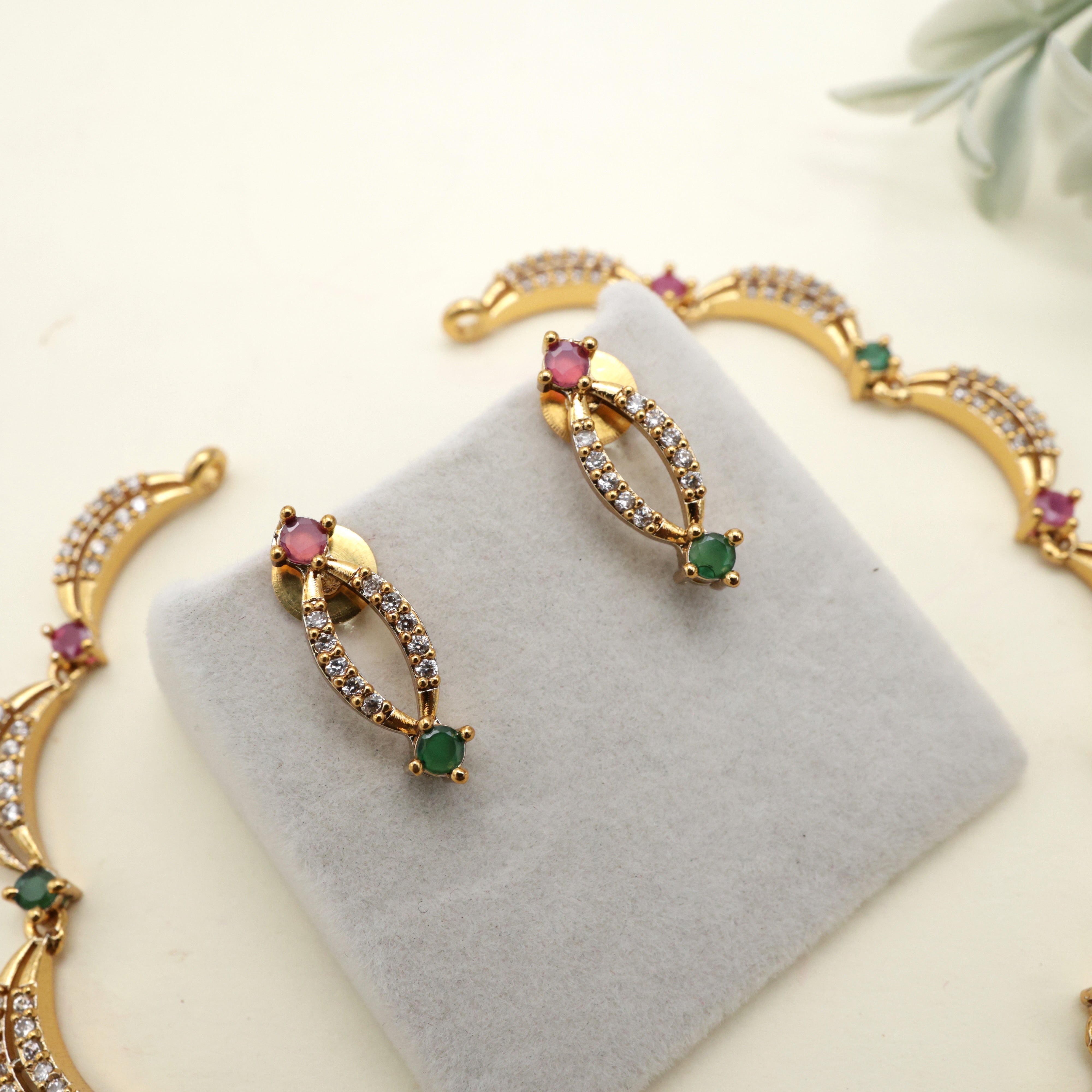 Diamond Look Double Layer Crescent Necklace Set
