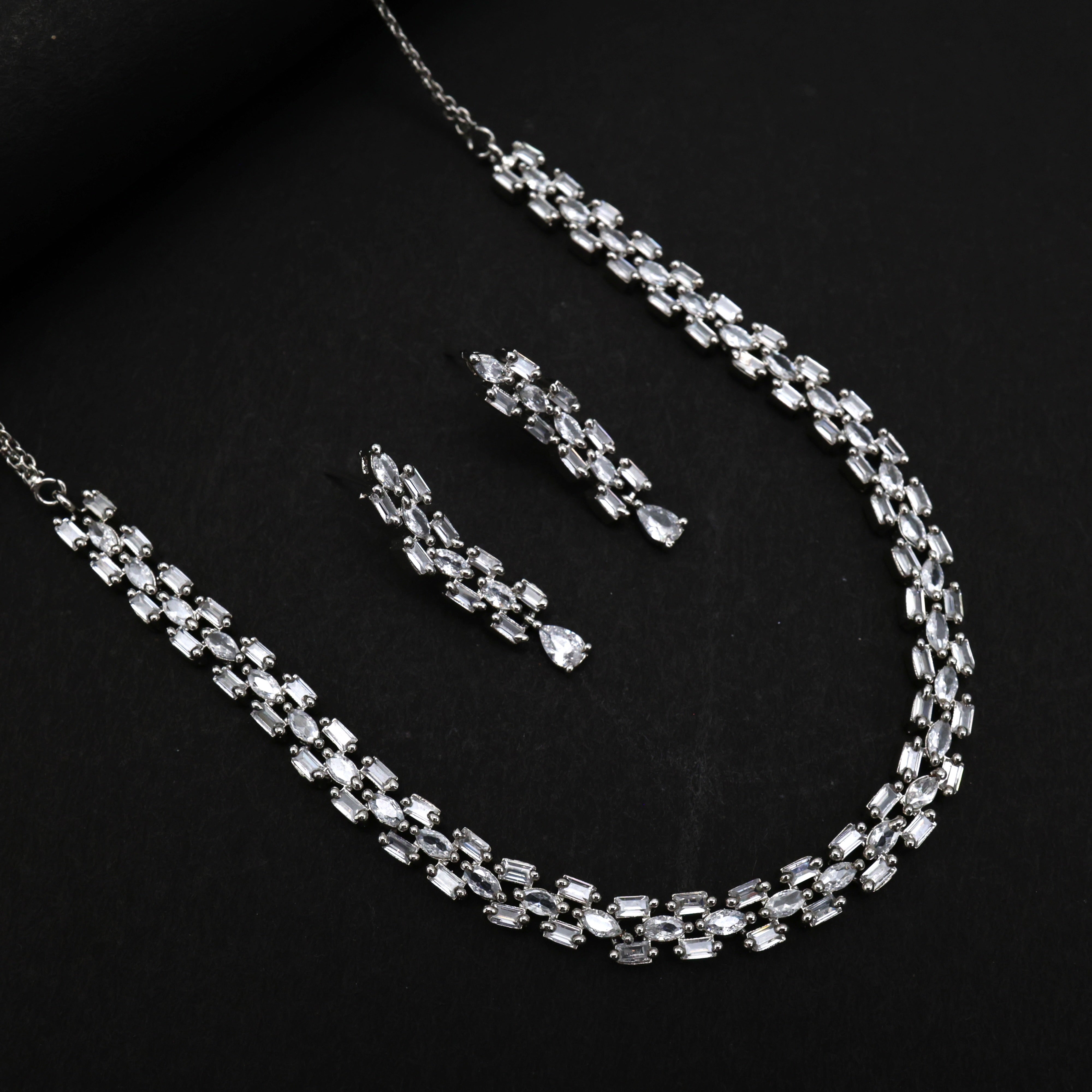 Real Silver Look Zircon Stones Diamond Look Necklace Set