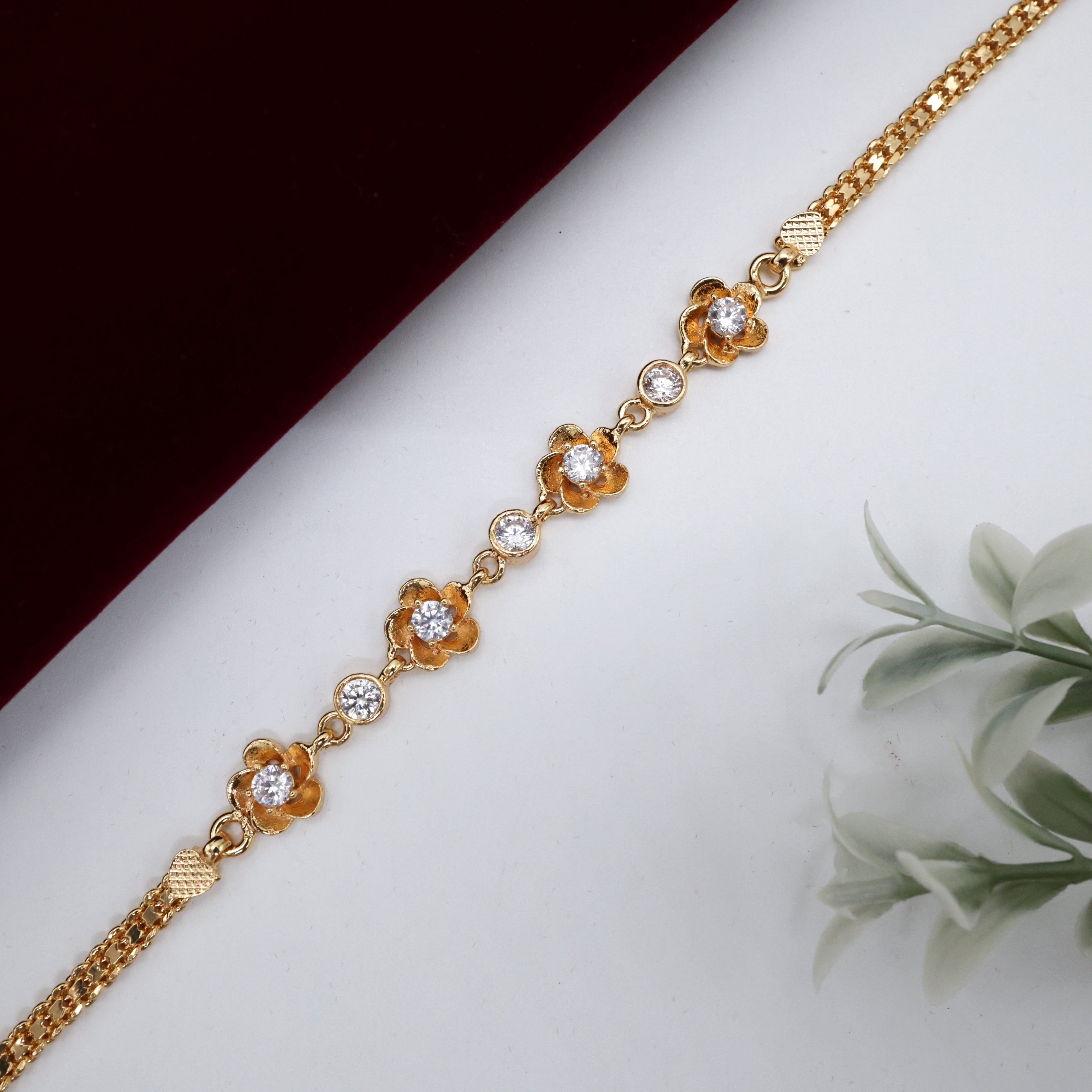Real Gold Toned 4 Flowers Bracelet - White