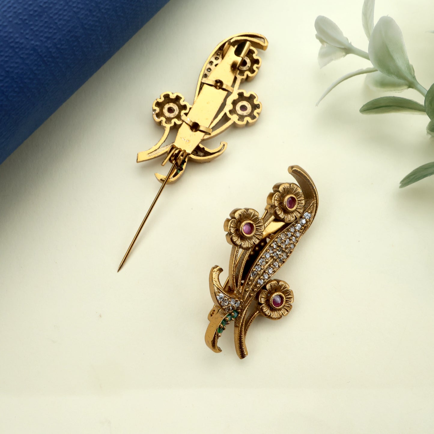 Antique Gold AD Designer Water Flowers Saree Pin / Brooch Pin