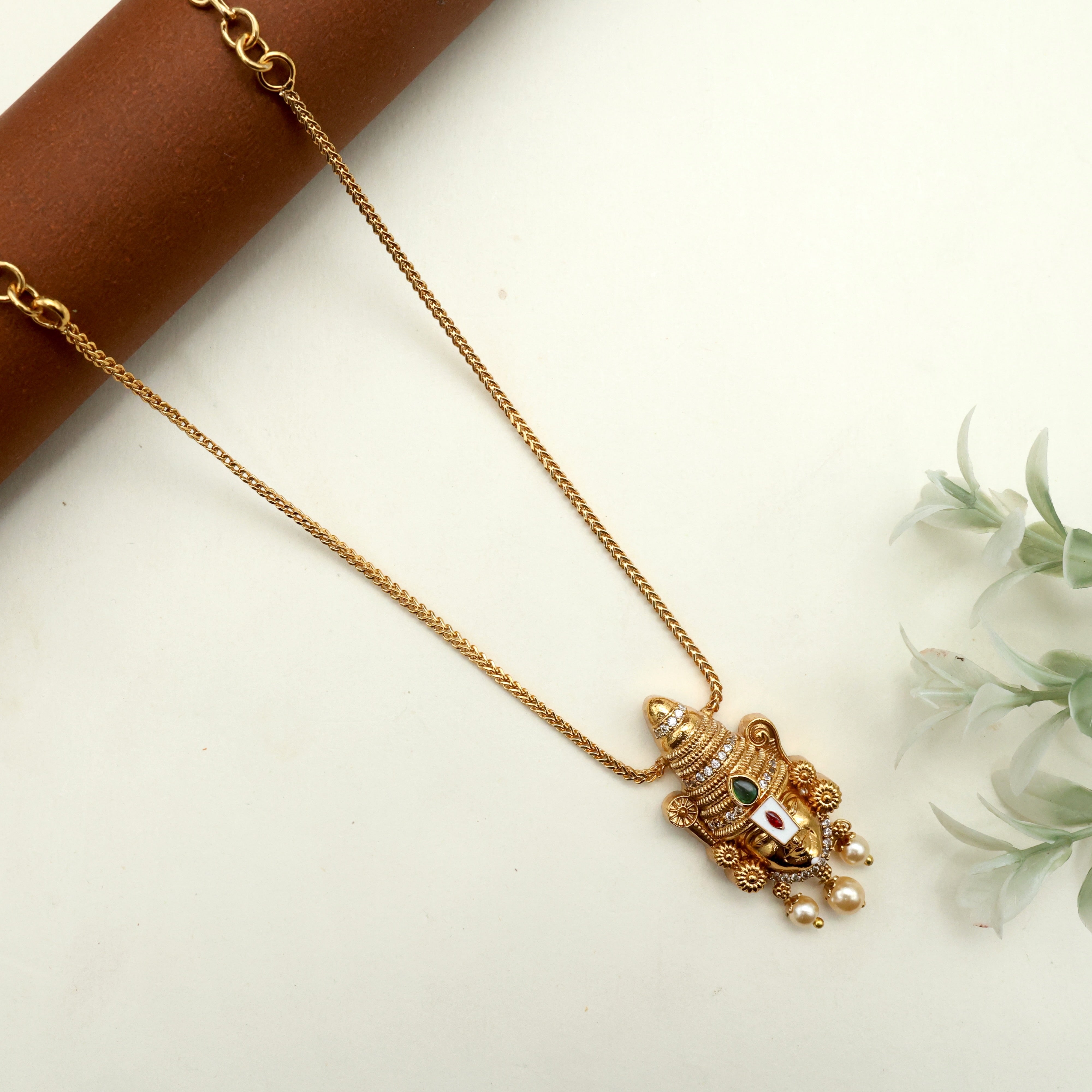 Antique Nagas Lord Venkateshwara Pendant Short Necklace