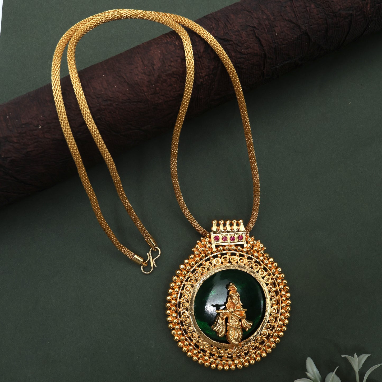 Real Gold Tone Traditional Kerala Round Krishna Pendant Chain