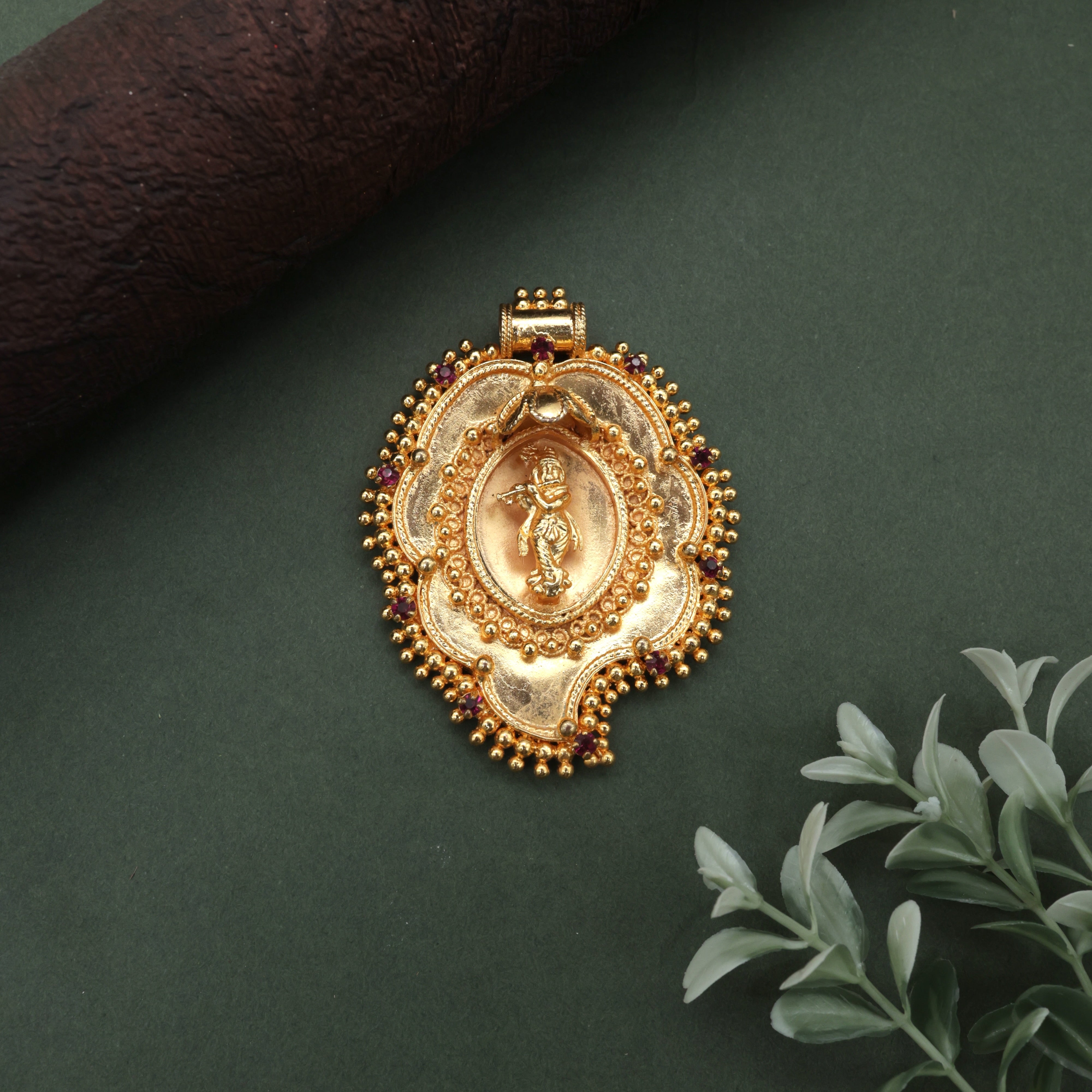 Real Gold Tone Traditional Kerala Aalilai Krishnan Pendant