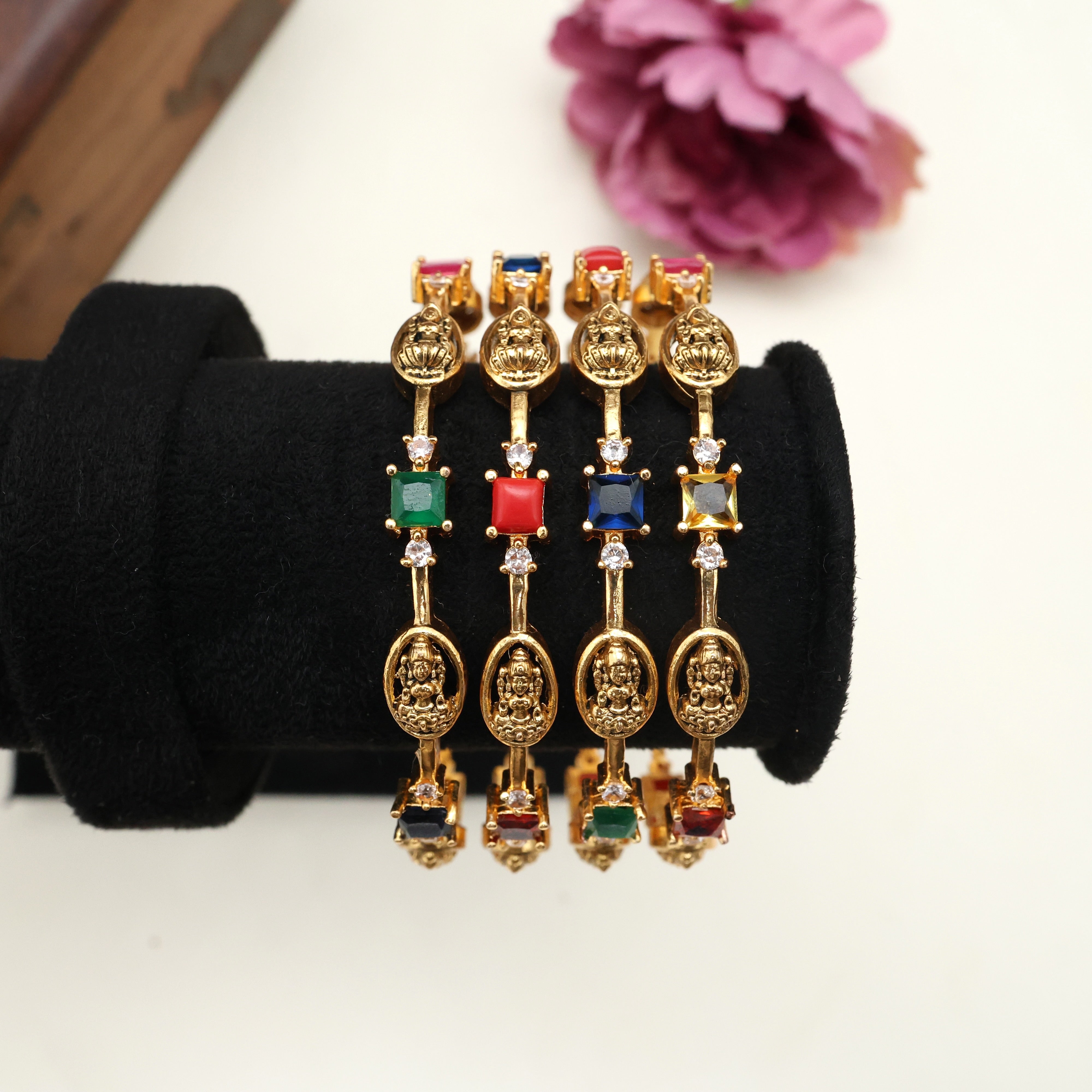 Set of 4 Antique Nagas Oval lakshmi Navarathna Bangles