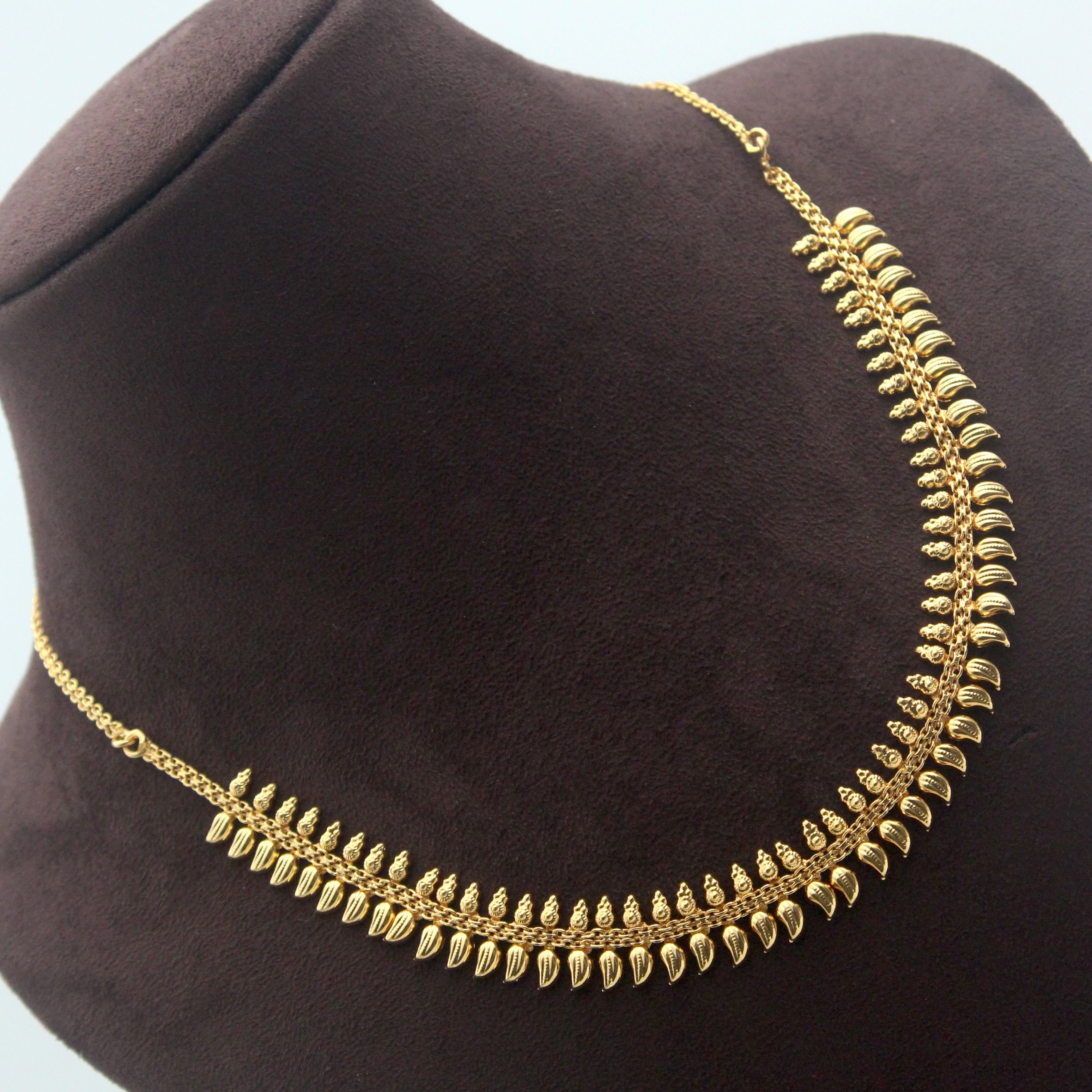 Real Gold Tone Very Lightweight Striped Maanga Necklace - MNG 2