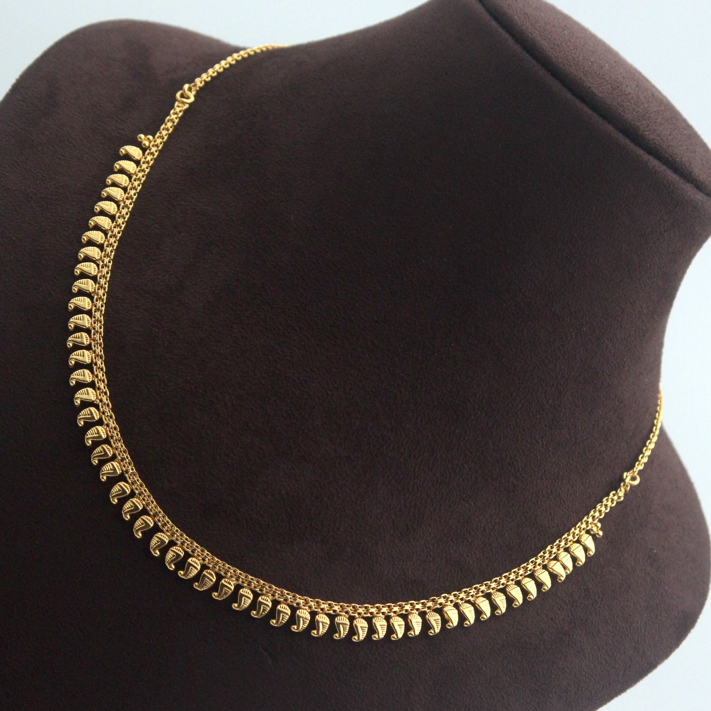 Real Gold Tone Very Lightweight Paisley Maanga Necklace - MNG 3