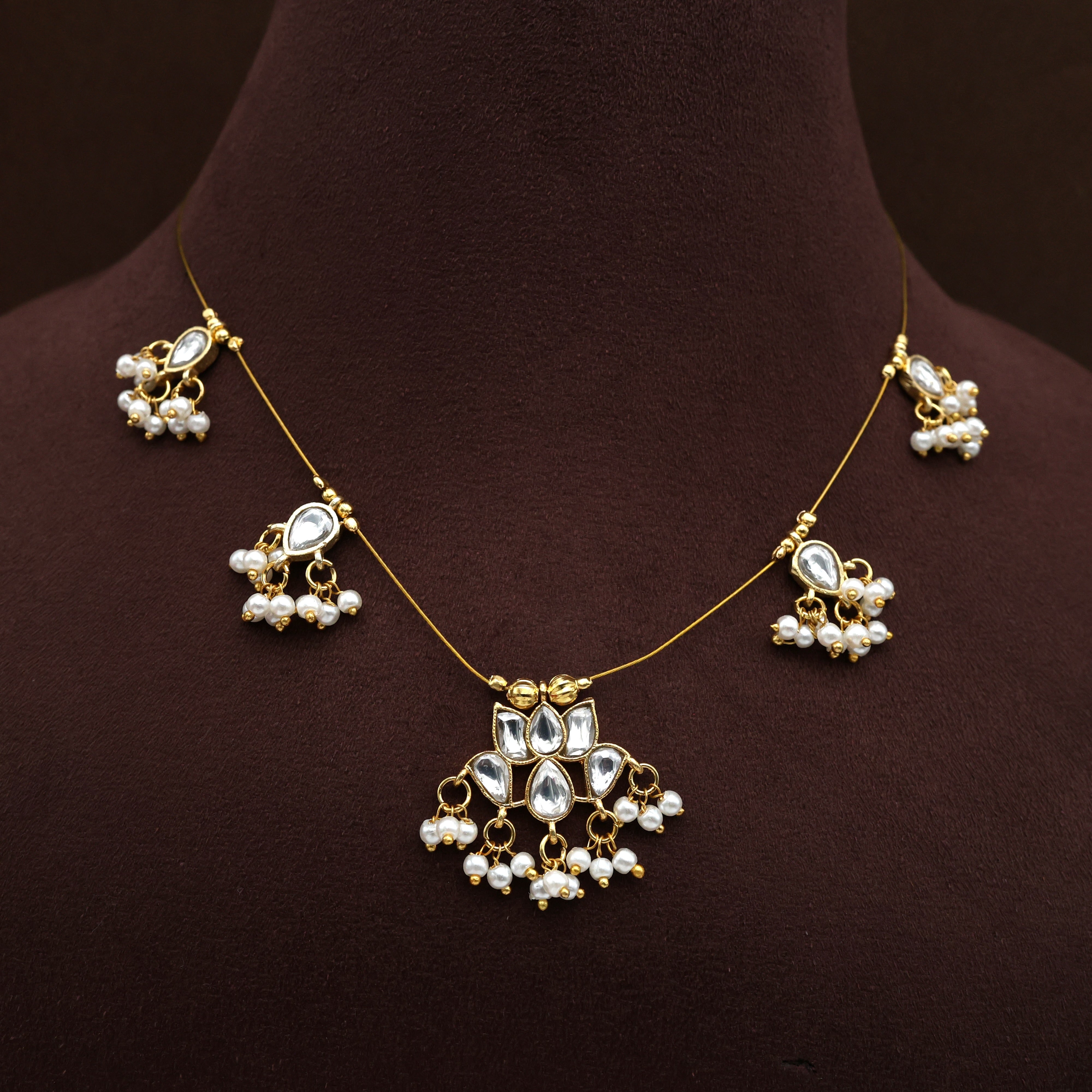 JADAU KUNDAN LOTUS PETALS INVISIBLE NECKLACE - WHITE