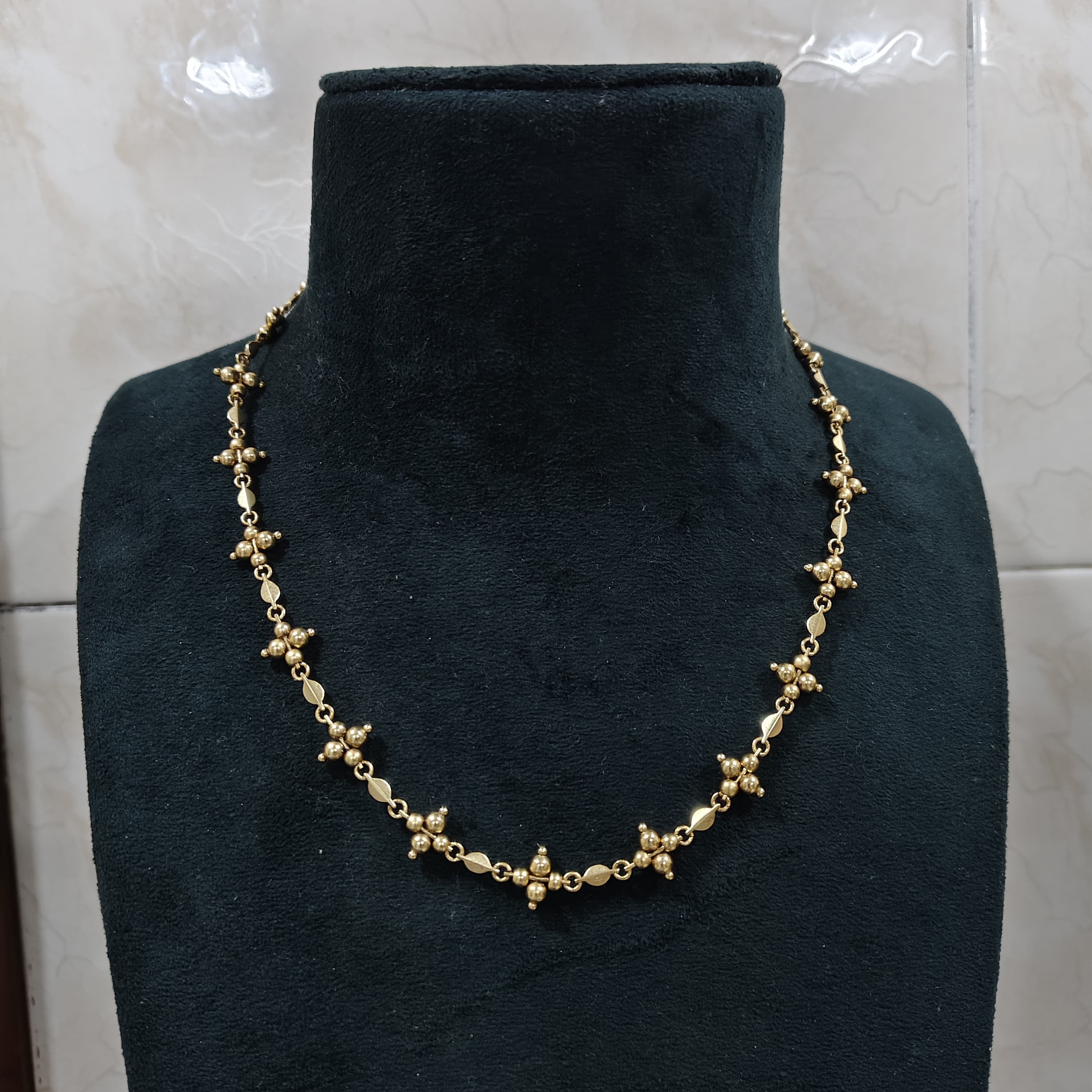 Real Gold Look Unique Pan Mani Mala - Regular Short Chain (16 inches)