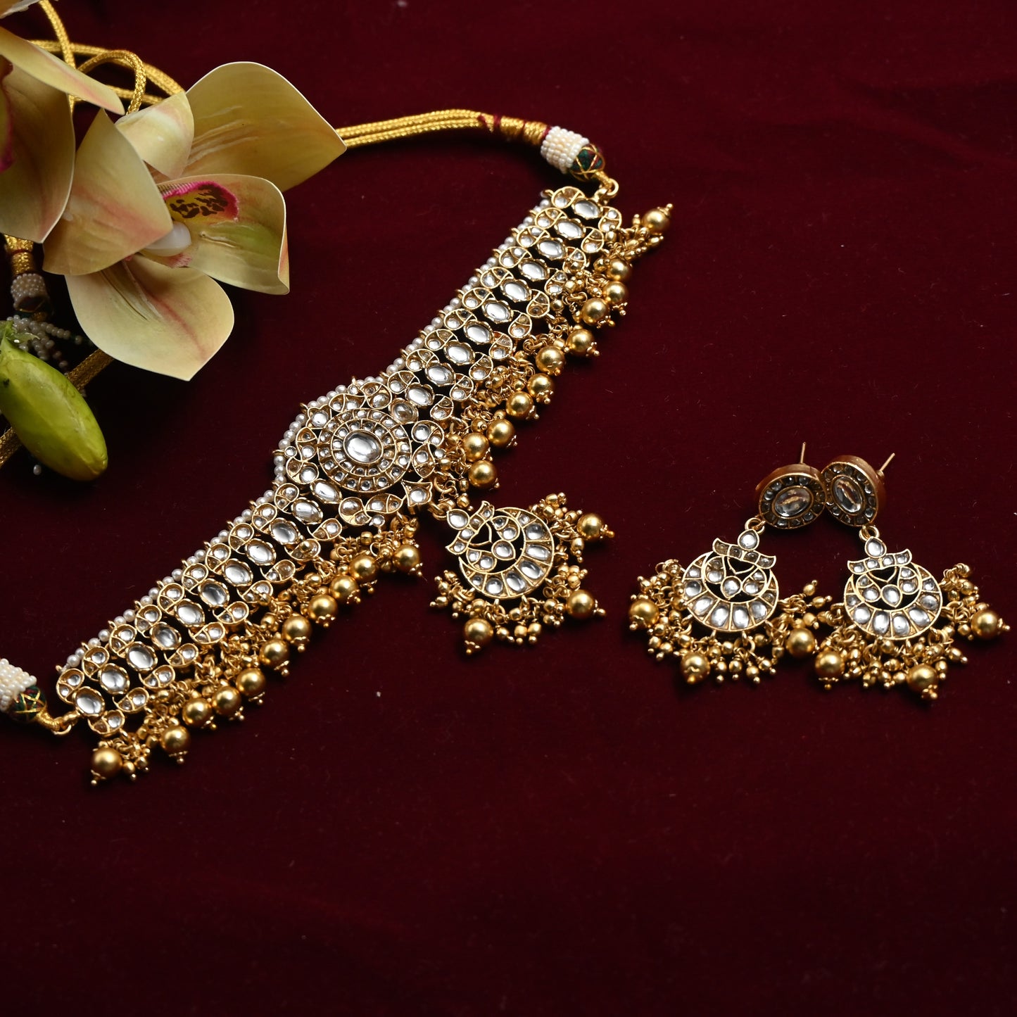 Premium Gold Antique Kundan No Figure No Idol High Neck Bridal Choker