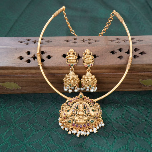 Budget Friendly Matte Finish Kemp Mayuri Lakshmi Hasli Necklace Set - 008