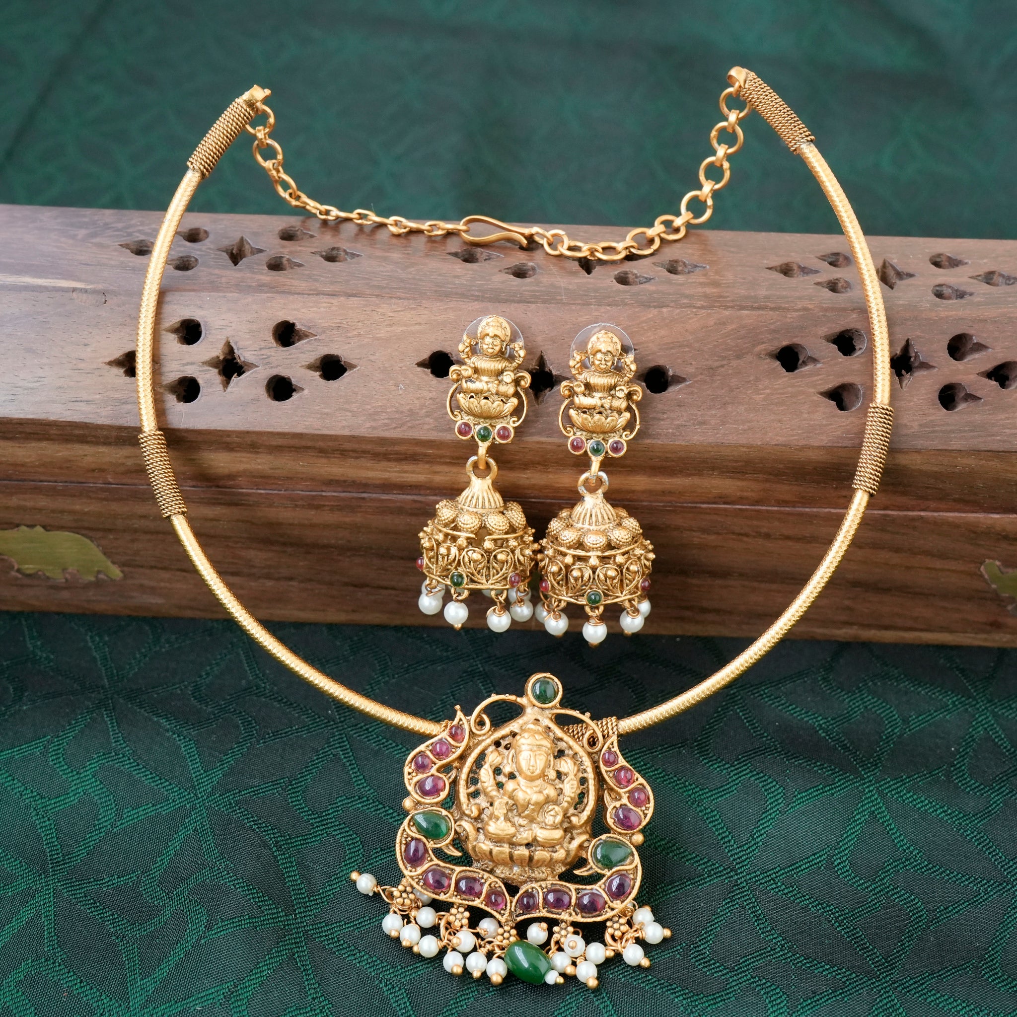 Budget Friendly Matte Finish Kemp Rettapakshi Lakshmi Hasli Necklace Set - 007