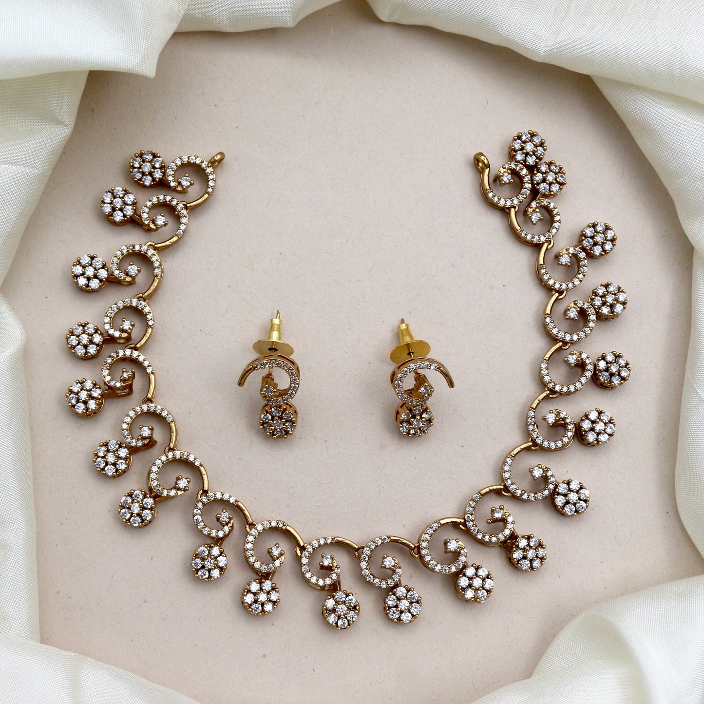 Diamond Look Antique AD Spiral Flower Necklace Set