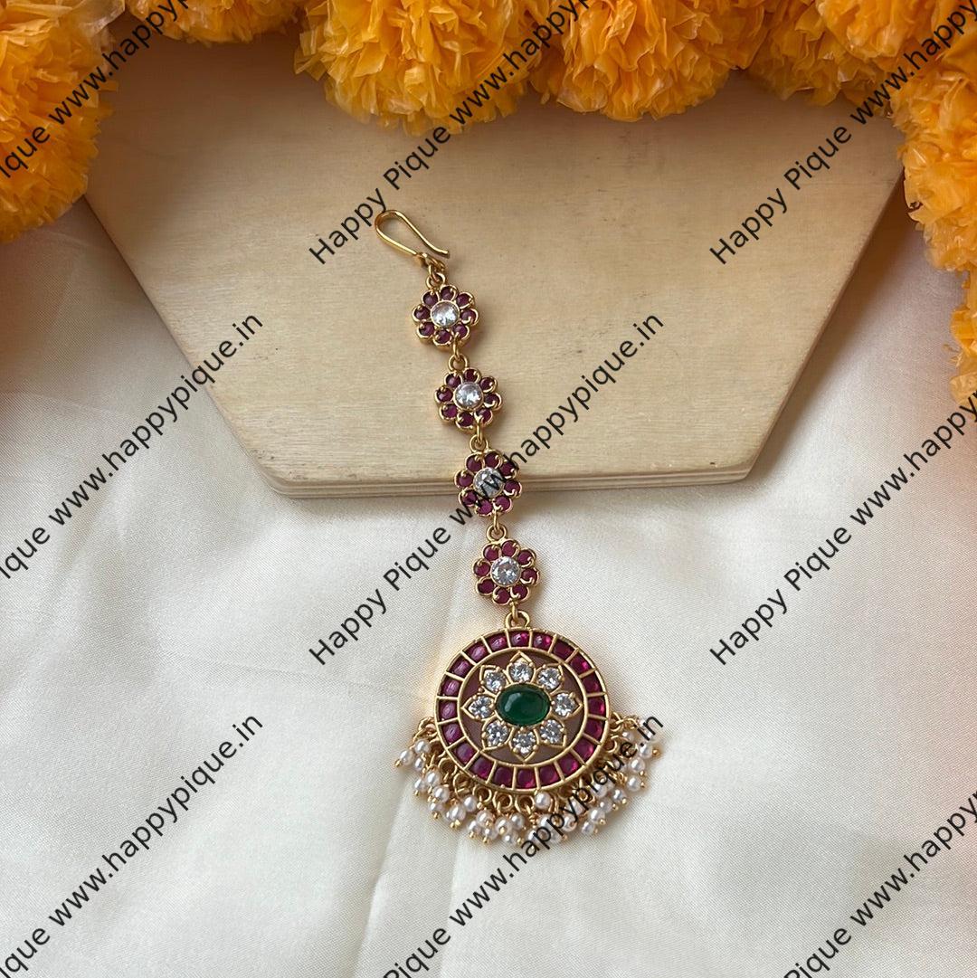 Real Kemp Flower Chakra Antique Gold Bridal Nethichutti/Maang Teeka: Exquisite South Indian Temple Jewellery