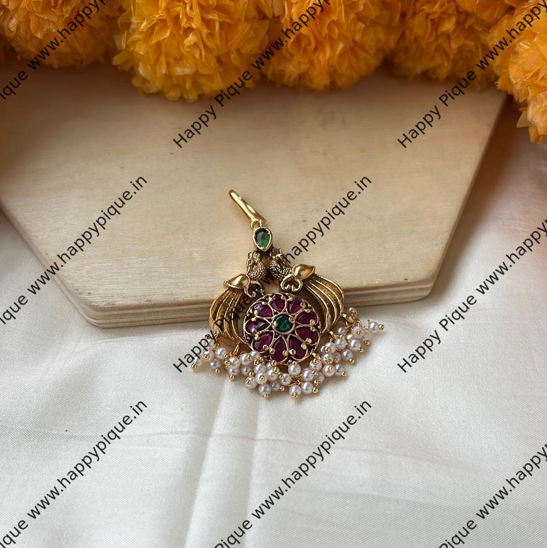 Real Kemp Antique Gold Mayuri Chakra Short Bridal Maang Teeka: Exquisite South Indian Temple Jewellery