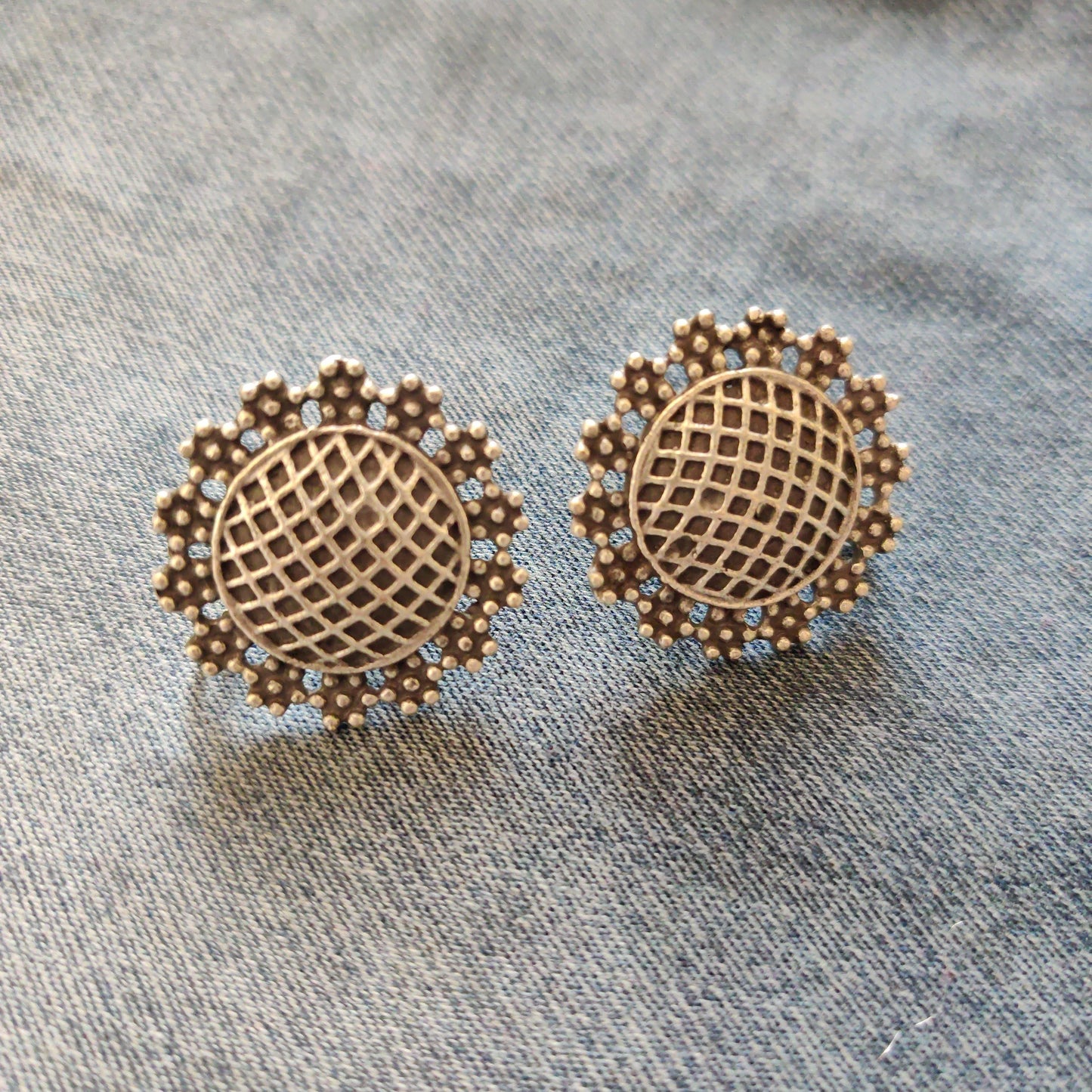 German Silver Sunflower Studs - Happy Pique 