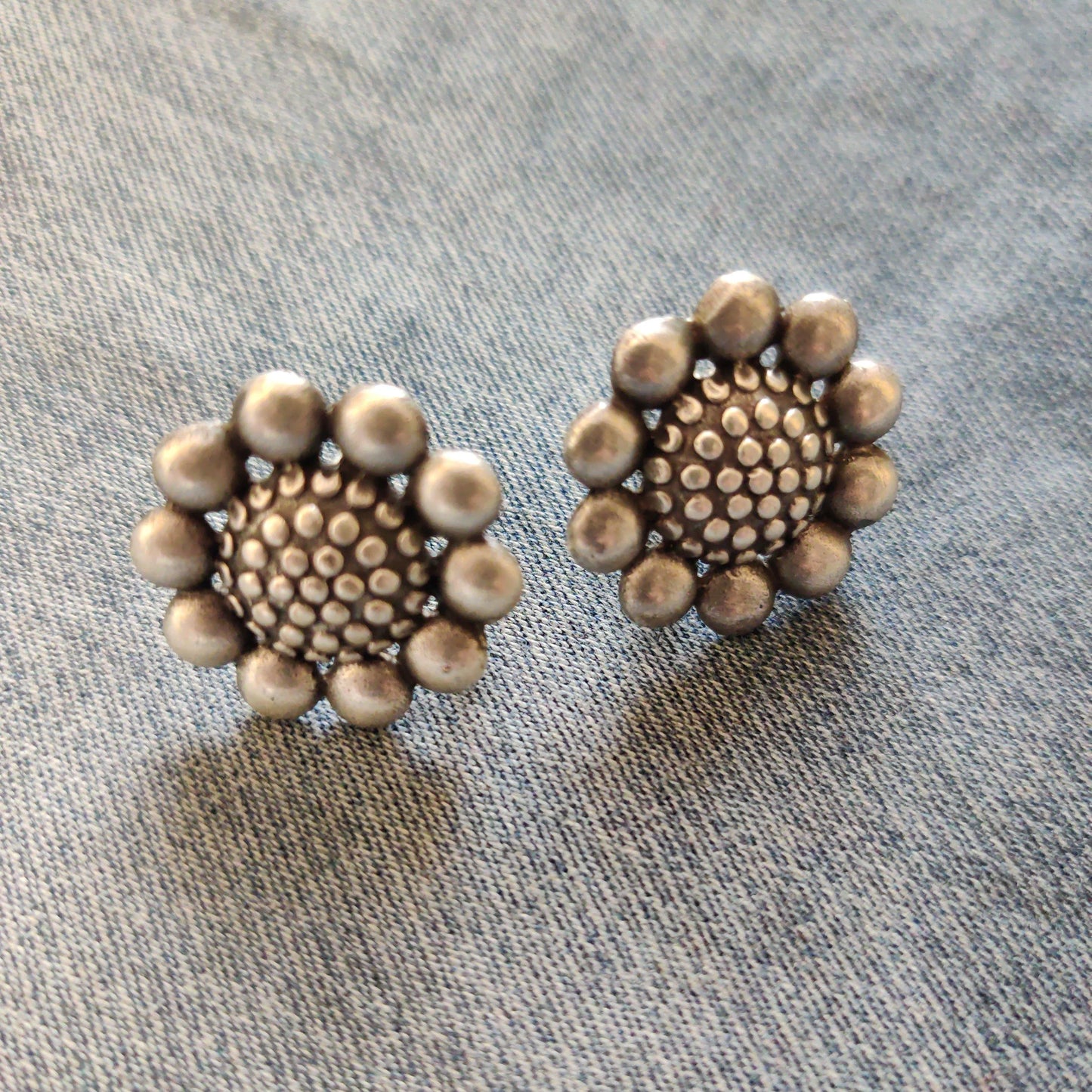 German Silver Cute Flower Studs - Happy Pique 