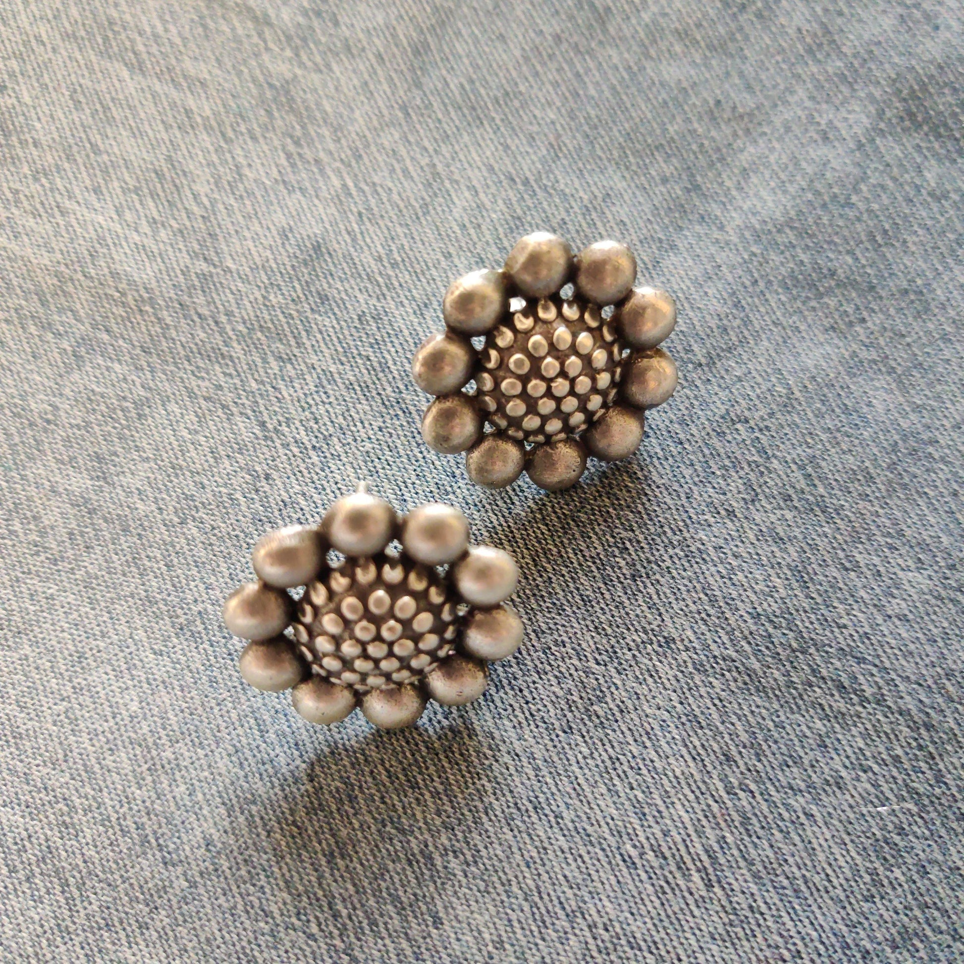 German Silver Cute Flower Studs - Happy Pique 