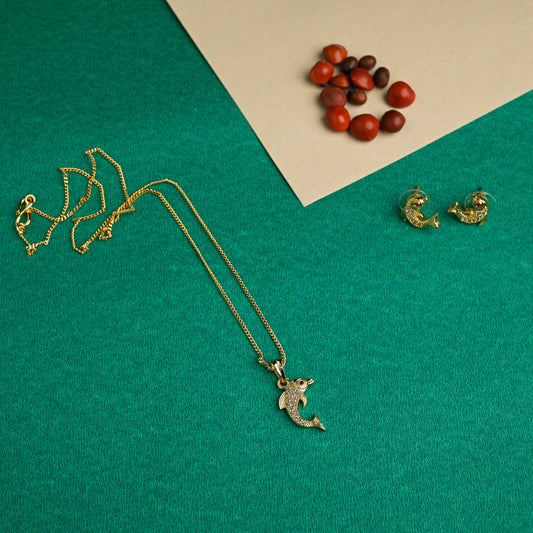 Gold Polish Dolphin Pendant Chain Set