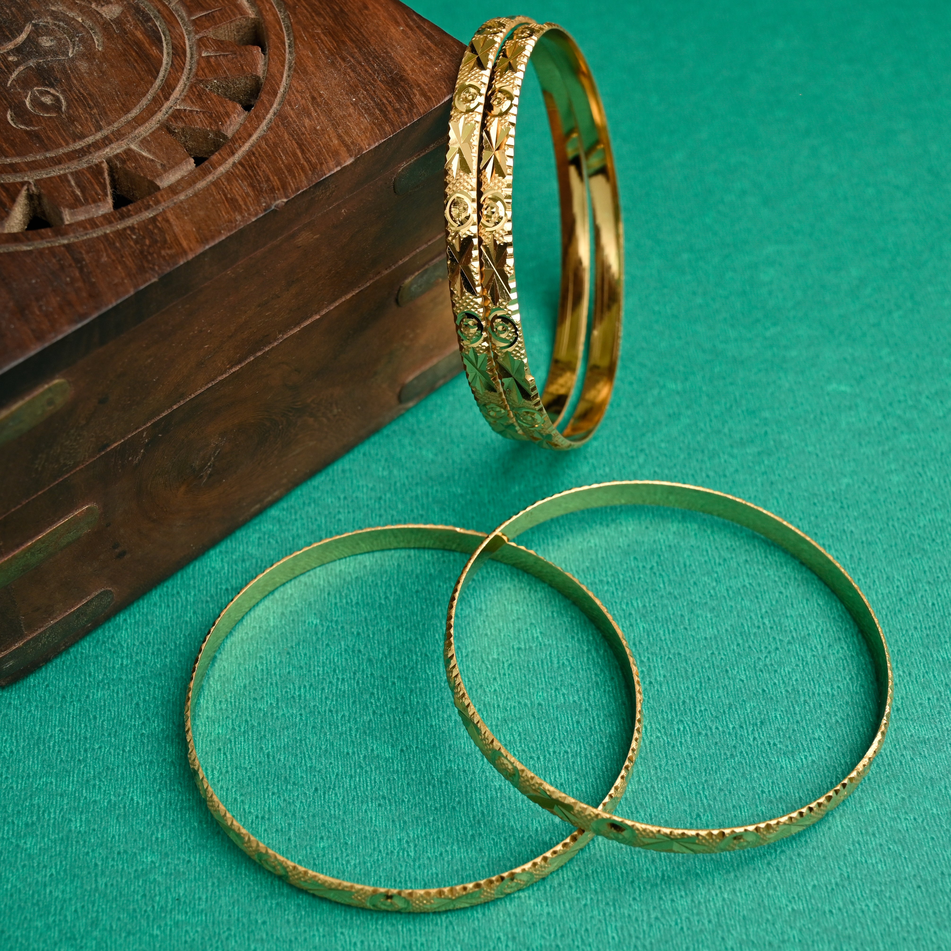 Gold Look Office/Daily Wear Set of 4 Bangles - 005 - Size: 2.8