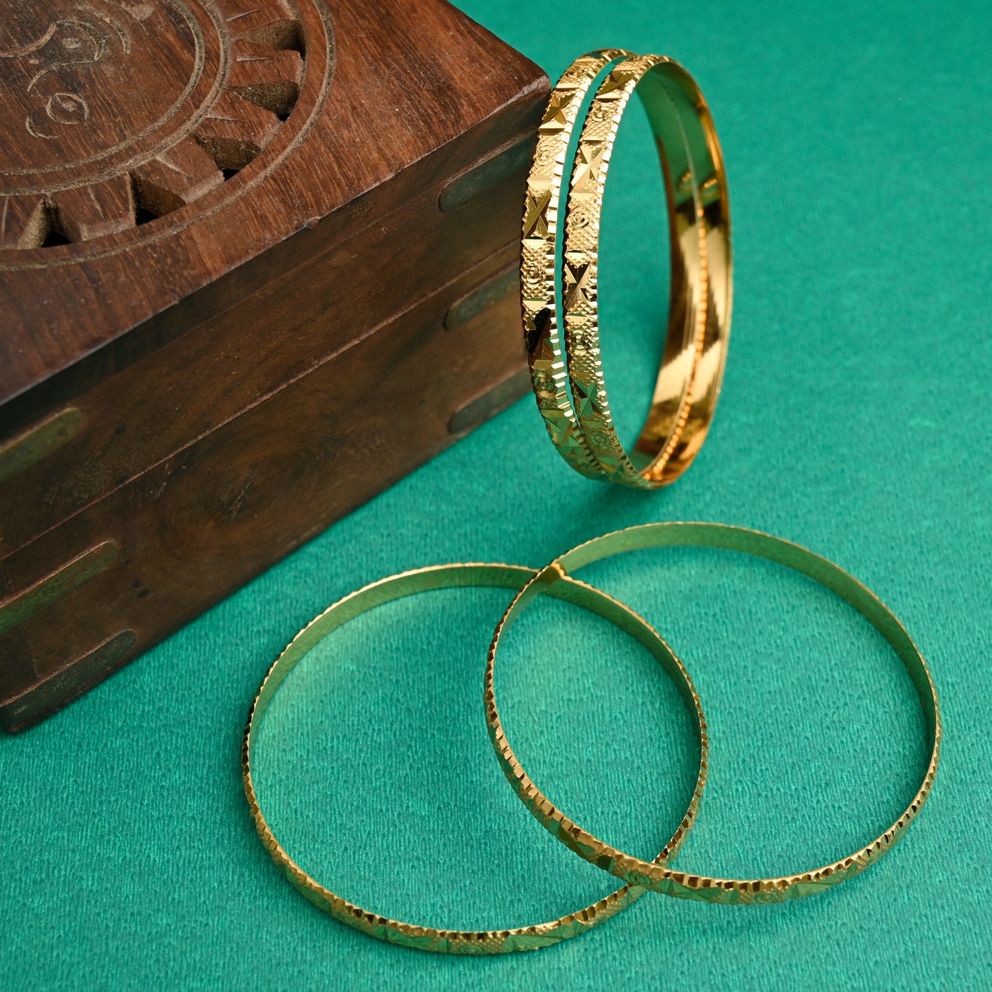 Gold Look Office/Daily Wear Set of 4 Bangles - 012