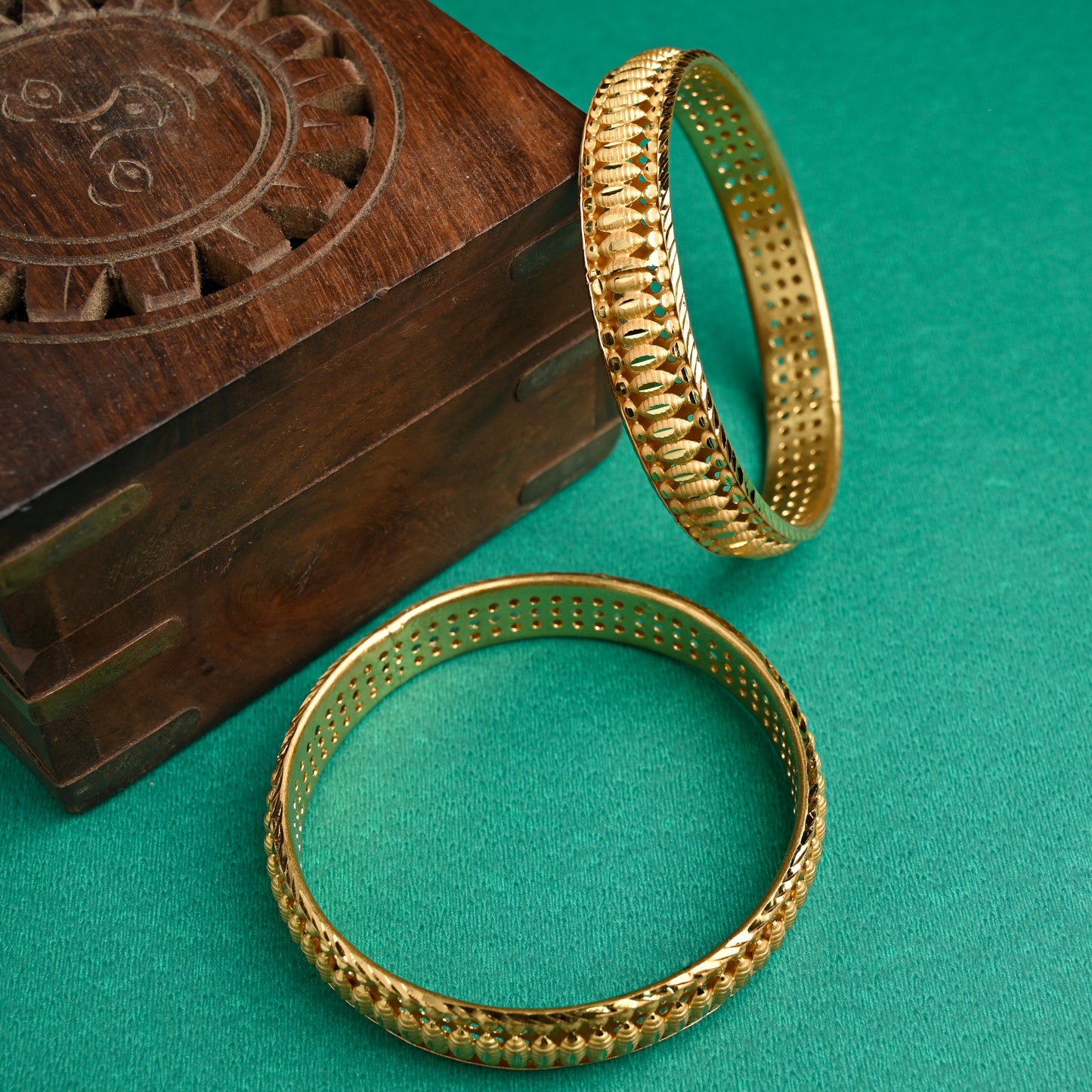 Gold Look Office/Daily Wear Thick Chura Bangles - 010