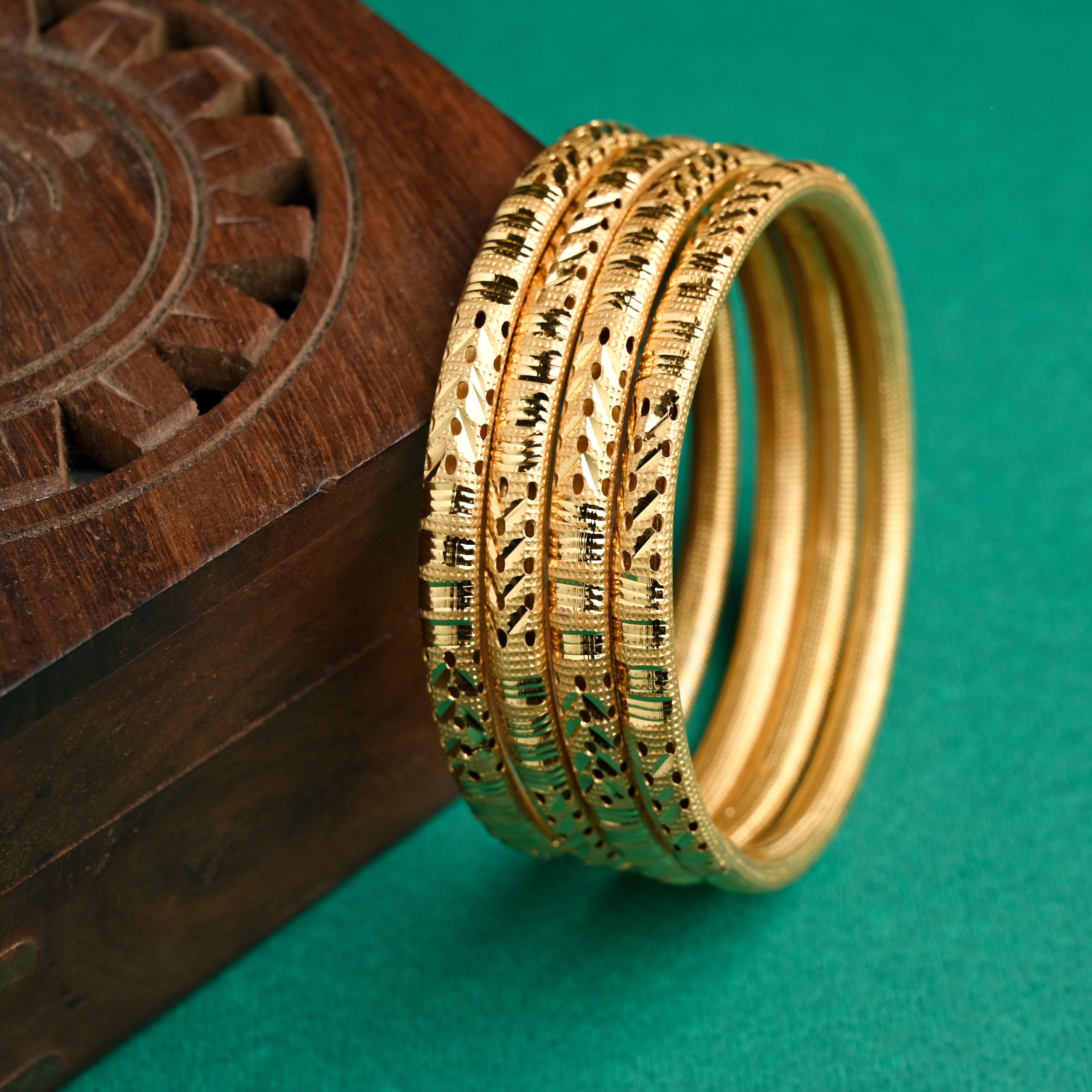 Office wear deals bangles gold