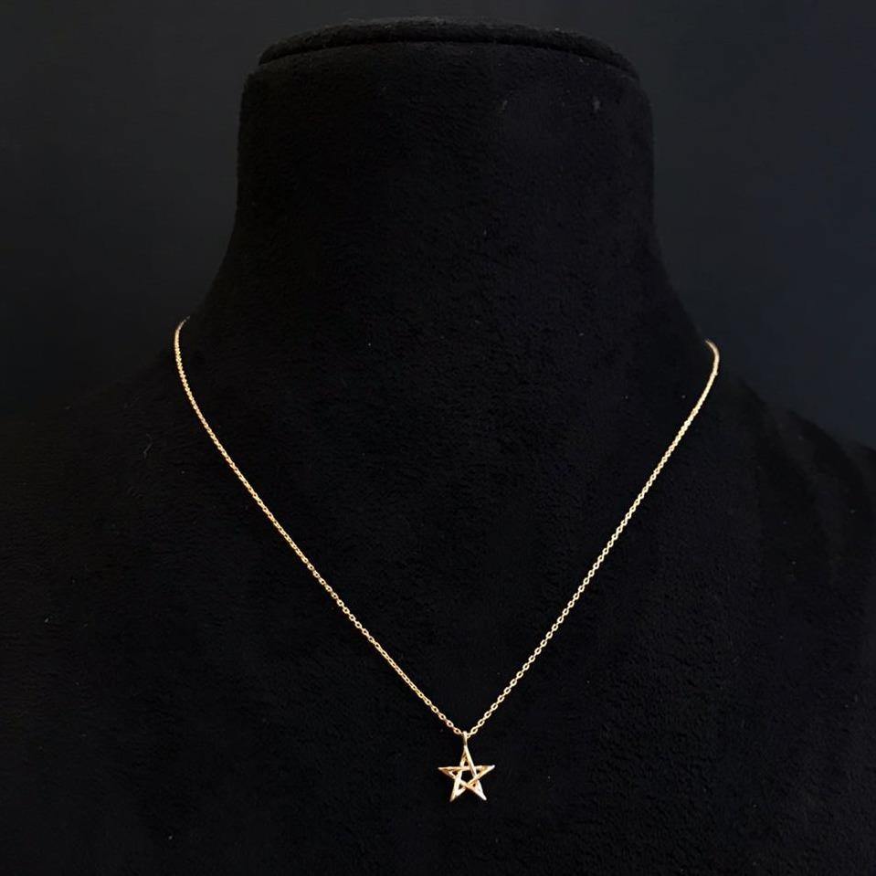 Delicate Star Contemporary Pendant Chain - Happy Pique 